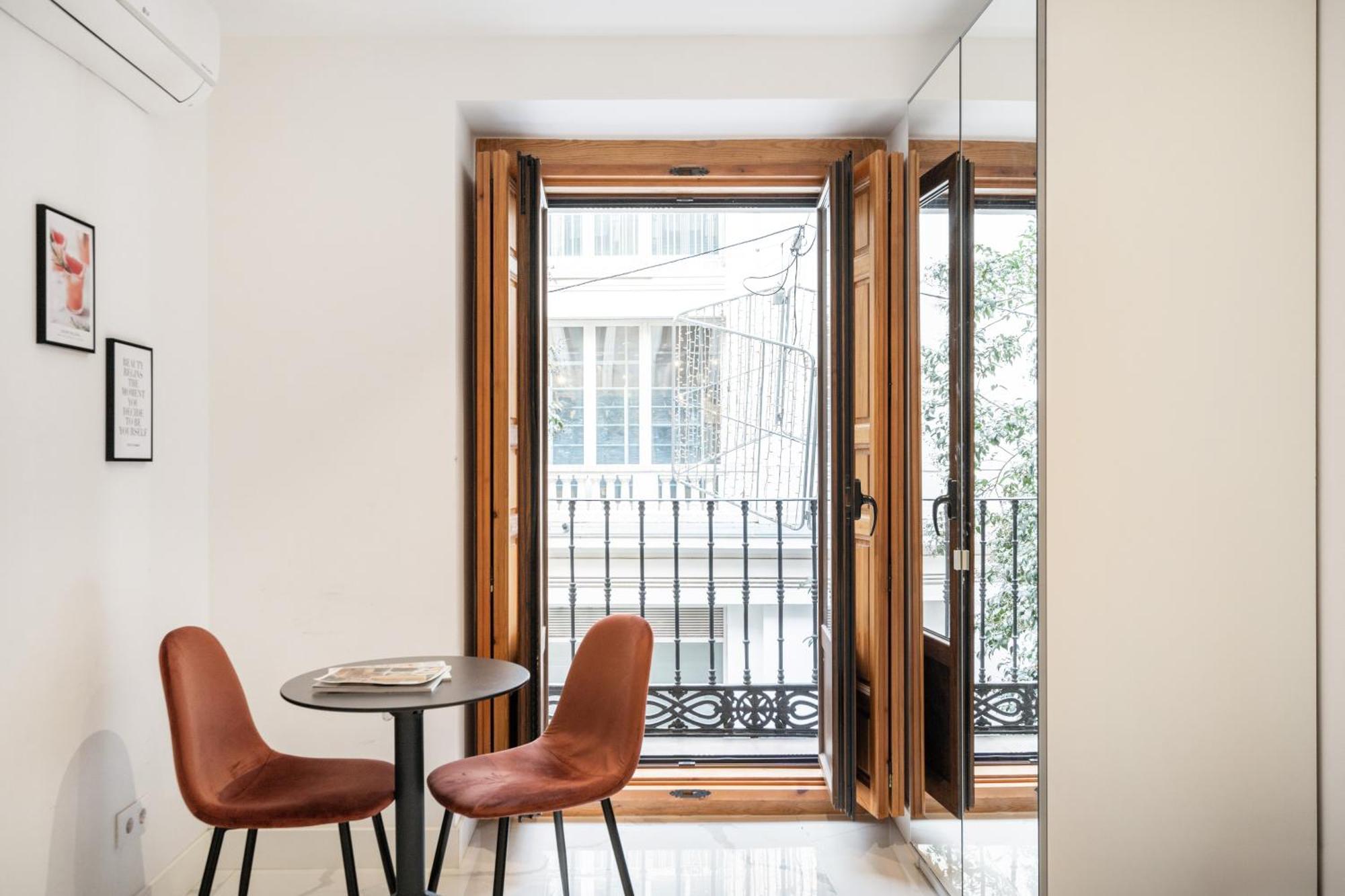 Dobo Homes - D14 * Madrid