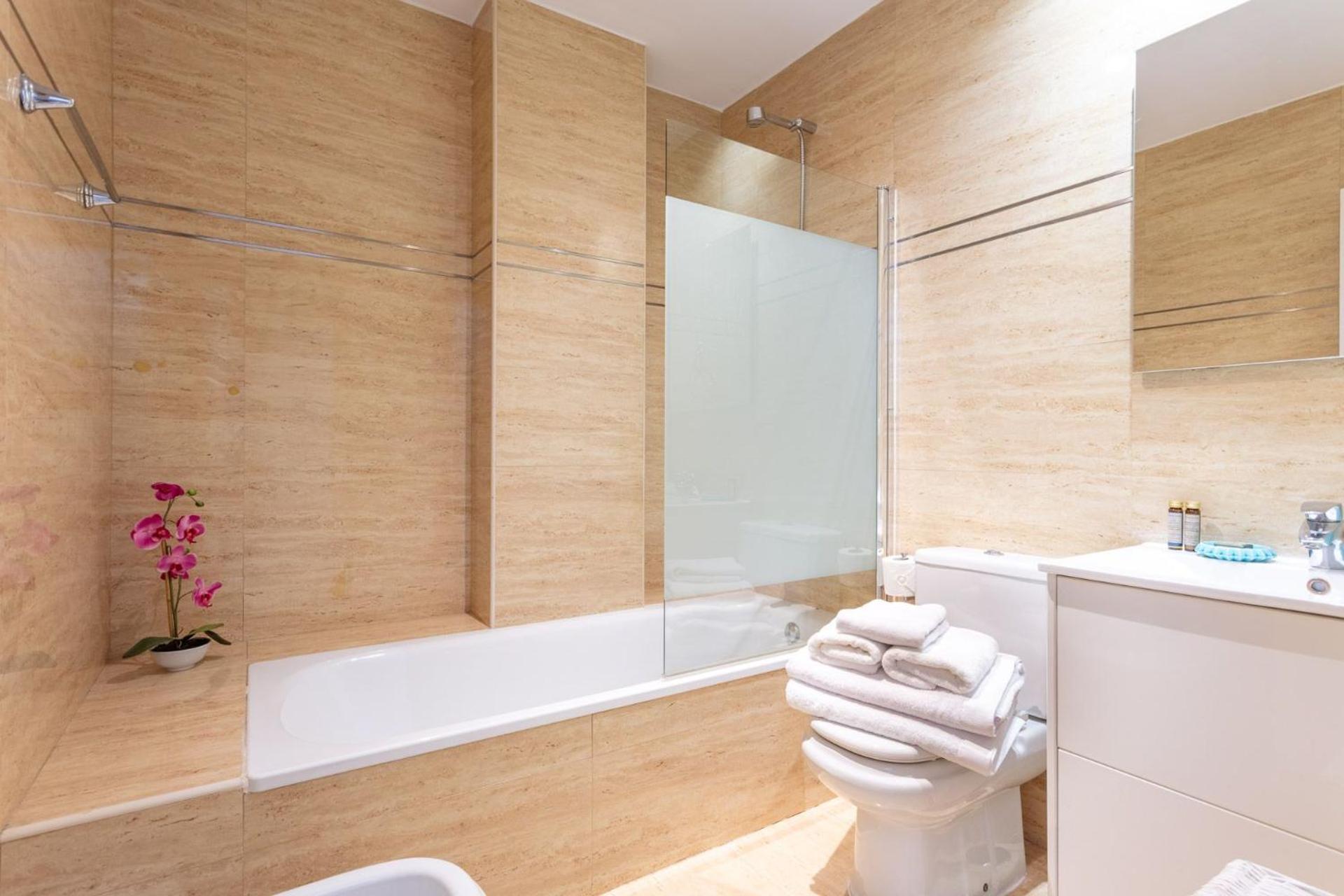 Perfect 4-person In The Heart Of Near Plaza Mayor I Madrid