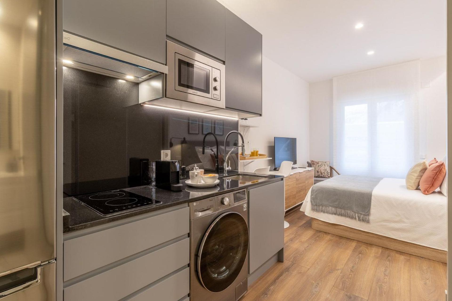 Charming Ground-floor Loft For 2 In Chamberi Ideal Location Quevedo Ii Madrid