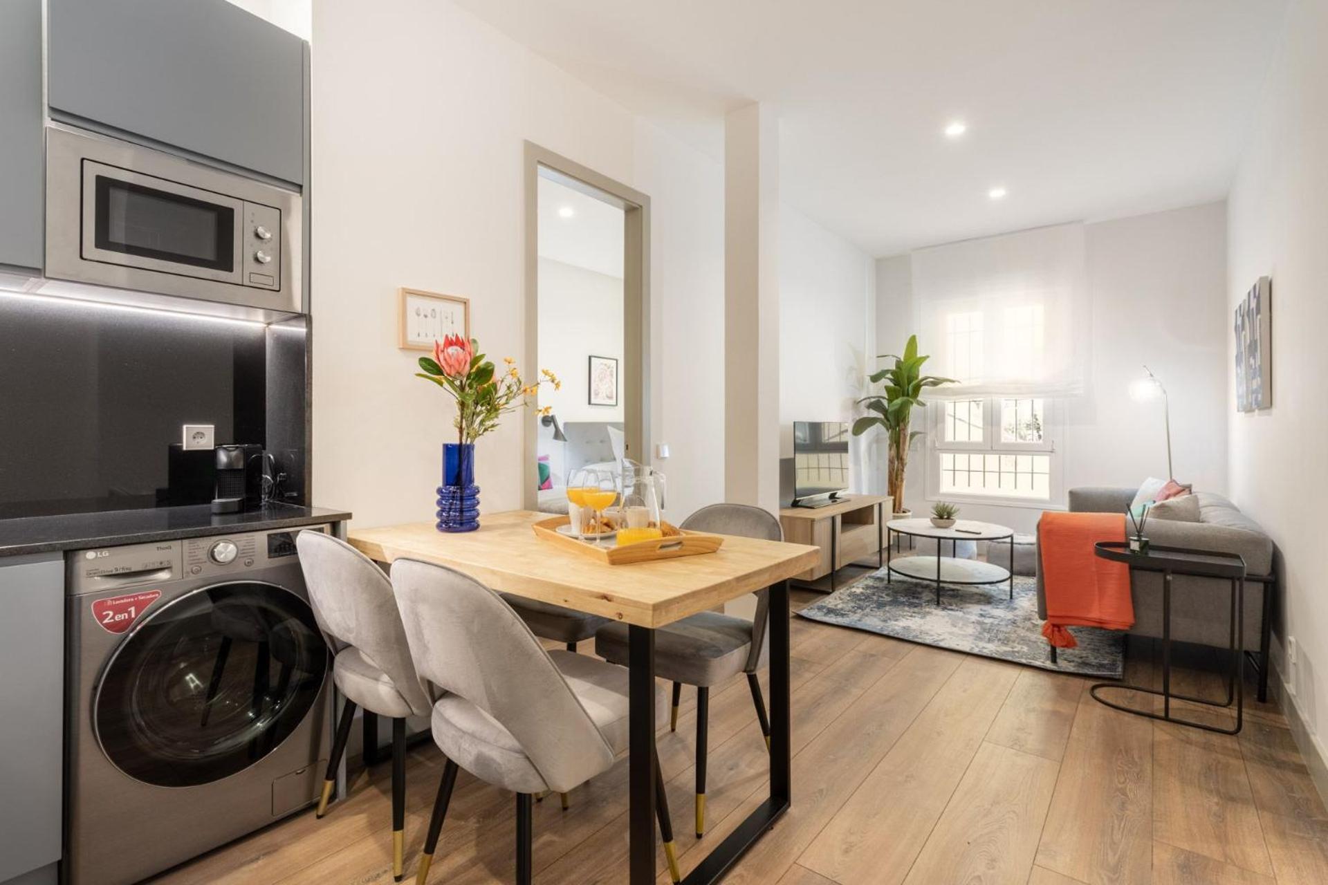 Apartamento Cozy Ground-floor For 4 In Chamberi Quevedo V Madrid
