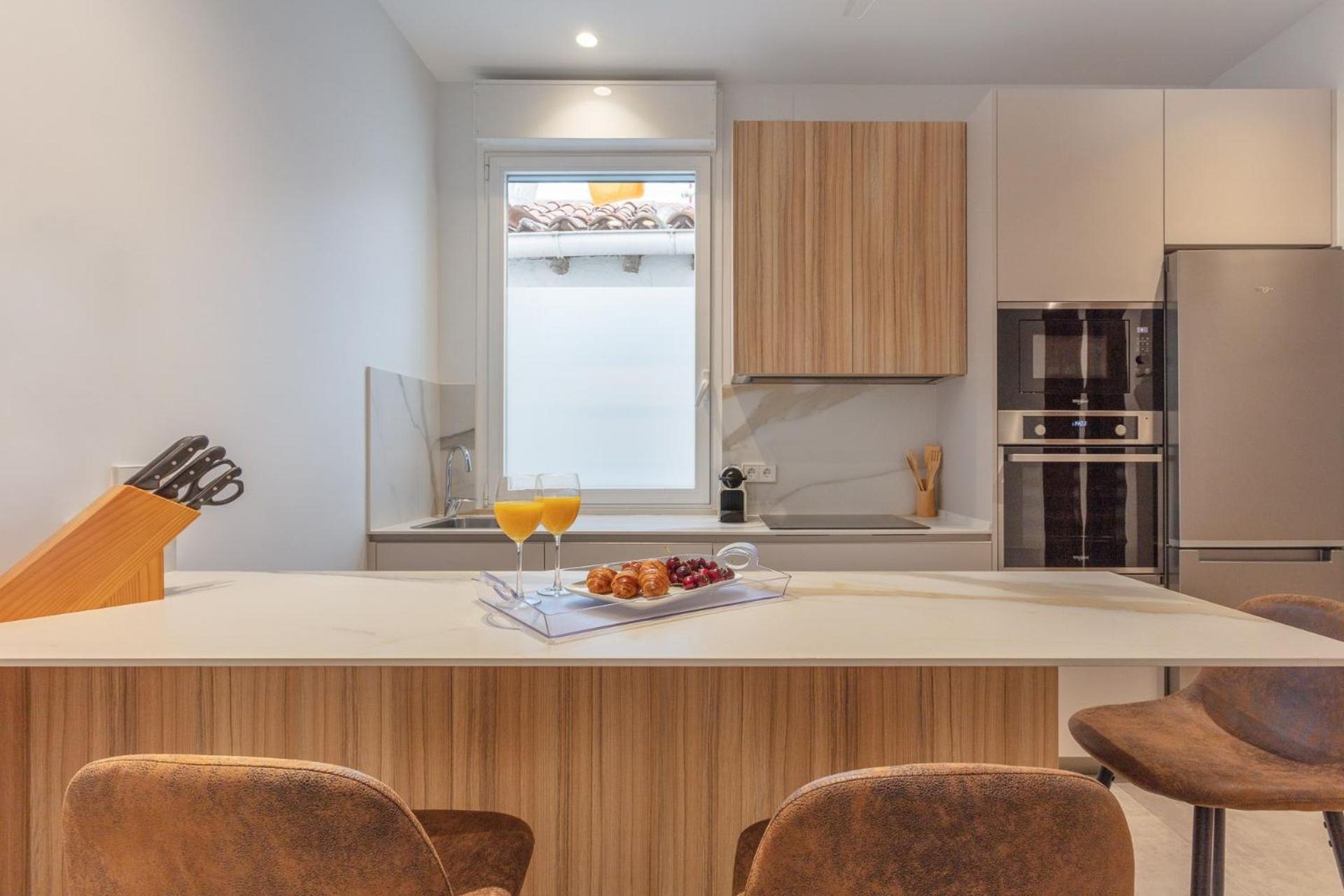 Spacious 2-bedroom In Steps Away From Plaza Espana Conde Duque I * Madrid