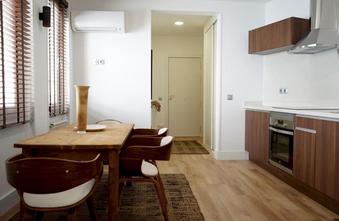 Diaphanous And Modern- 2bd 2bth- Plaza Espana Apartamento *