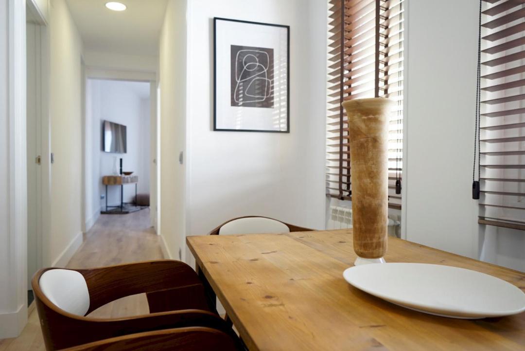 Diaphanous And Modern- 2bd 2bth- Plaza Espana * Madrid