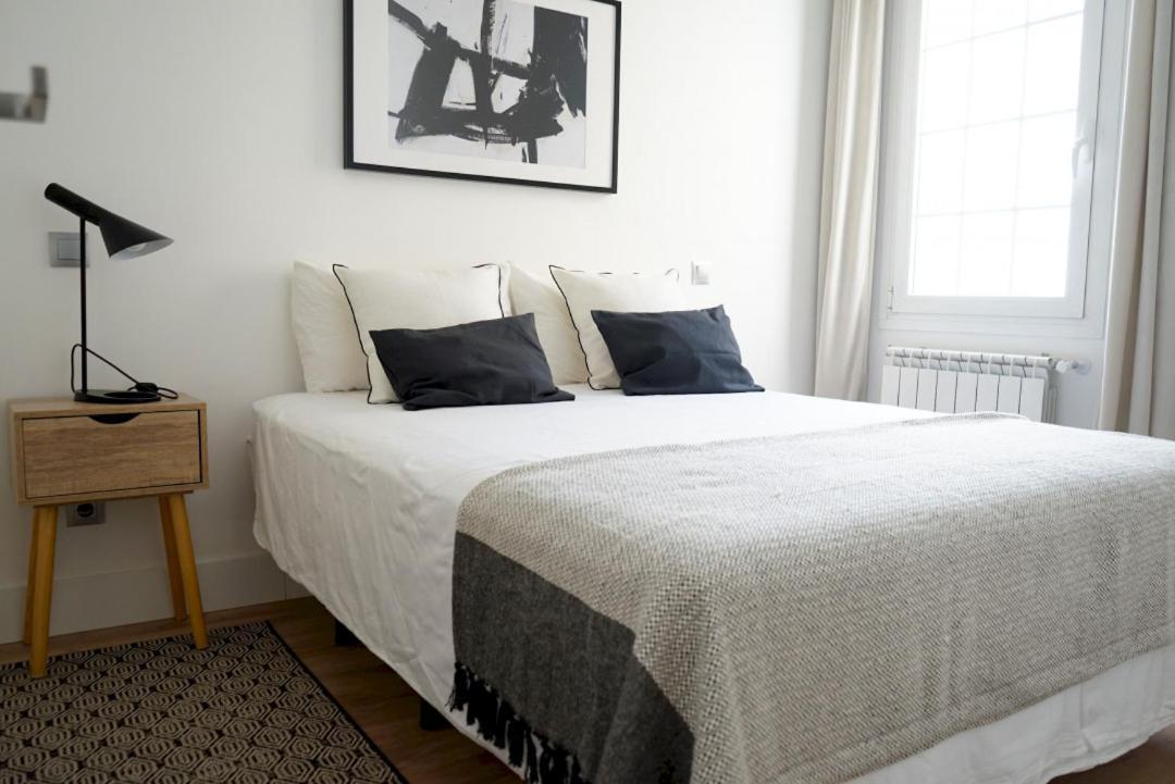 Diaphanous And Modern- 2bd 2bth- Plaza Espana Apartamento *