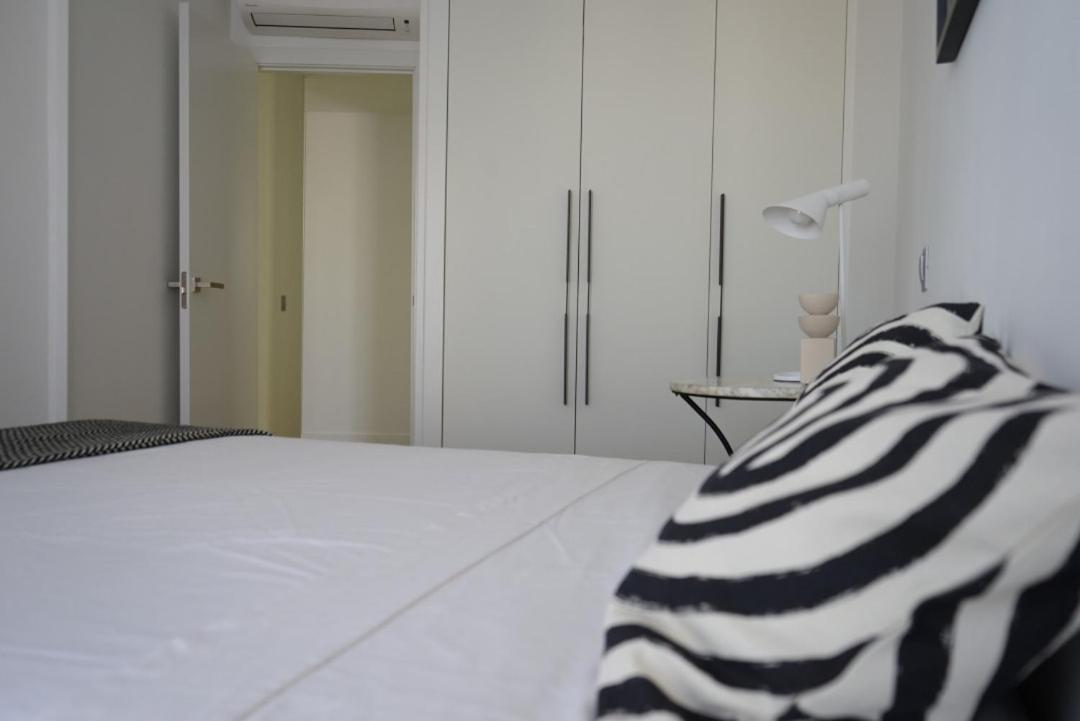 Apartamento Diaphanous And Modern- 2bd 2bth- Plaza Espana *