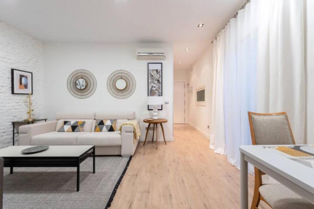 Modern, Cozy And Bright- 2bd 1bth- Tetuan