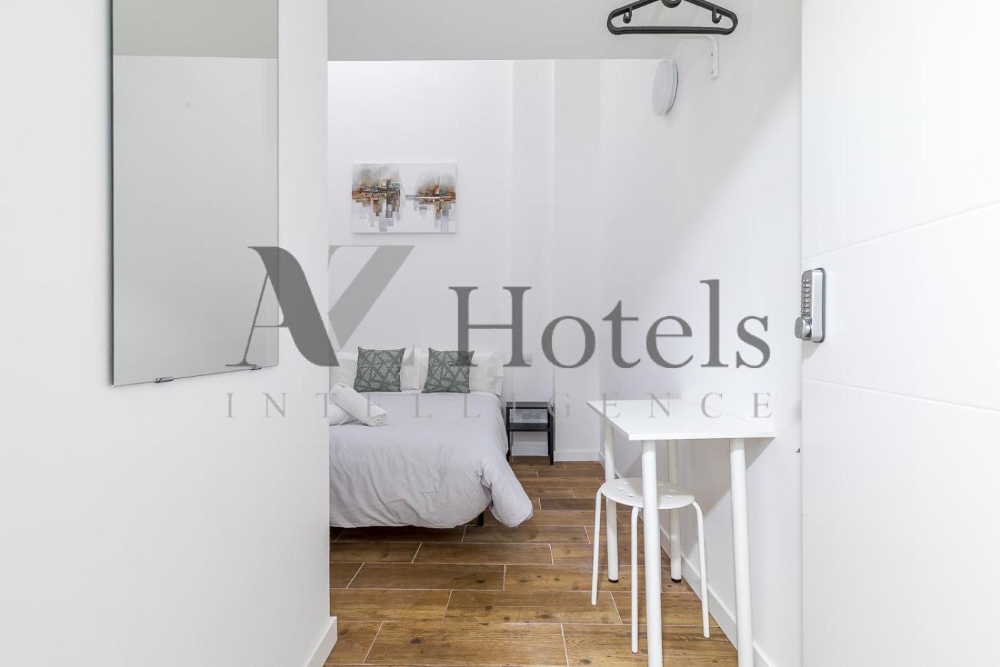 Ayz Luis Cabrera-auto Check-in Hotel *
