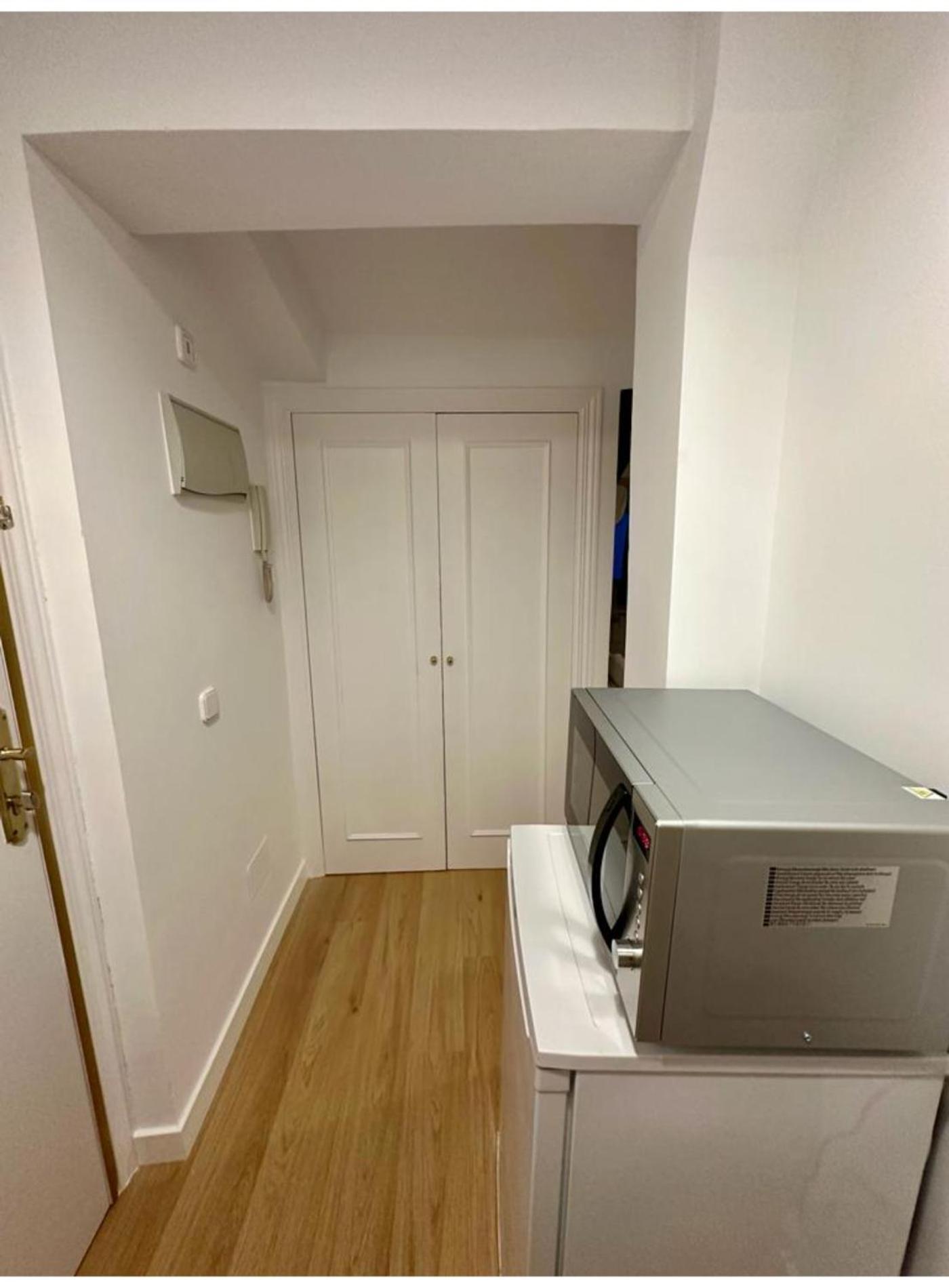 Fashion Design Loft En Calle Carretas-sol 4pax *