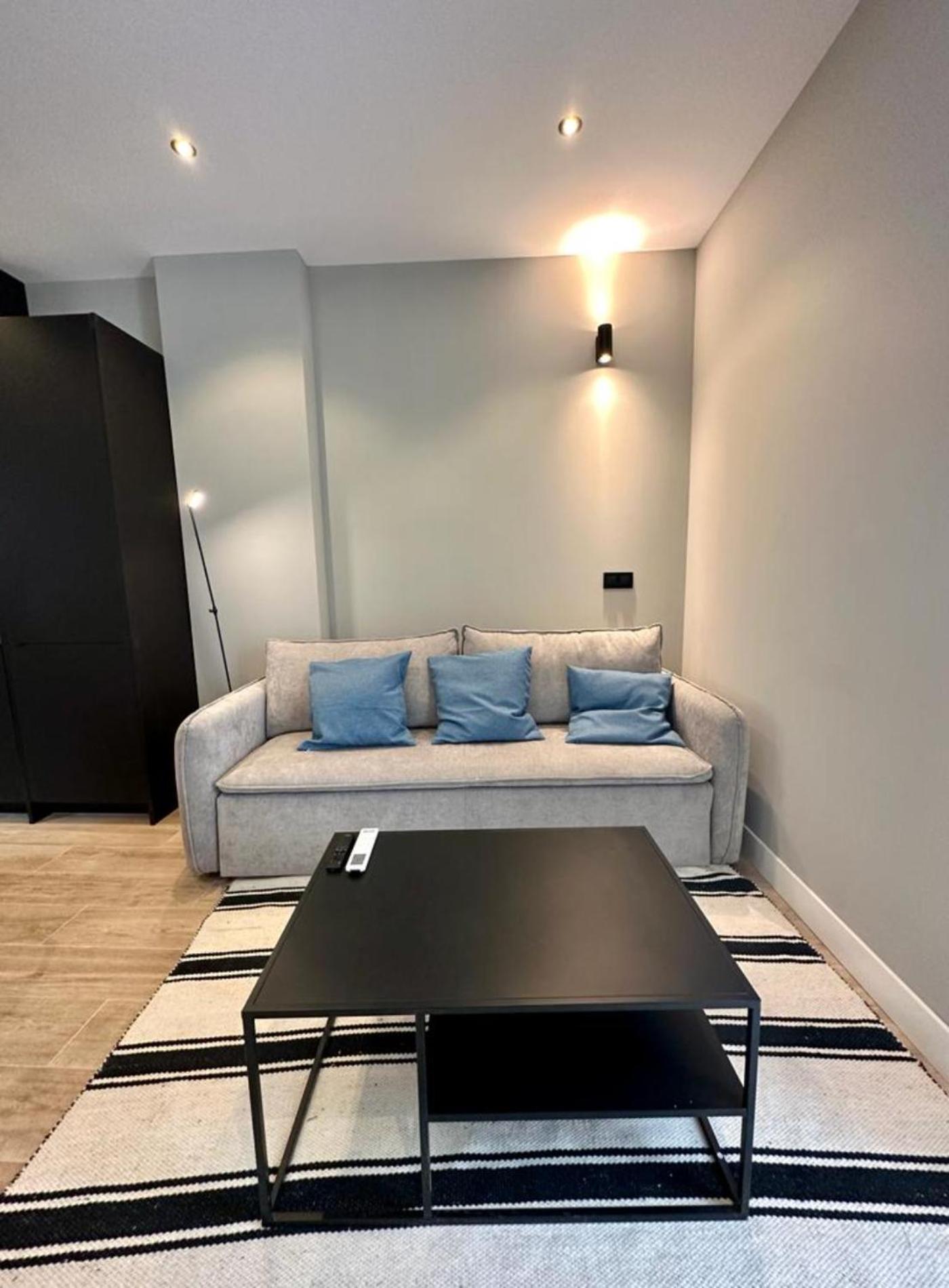 Apartamento De 2hab 5pax En Calle Silva E2 Madrid