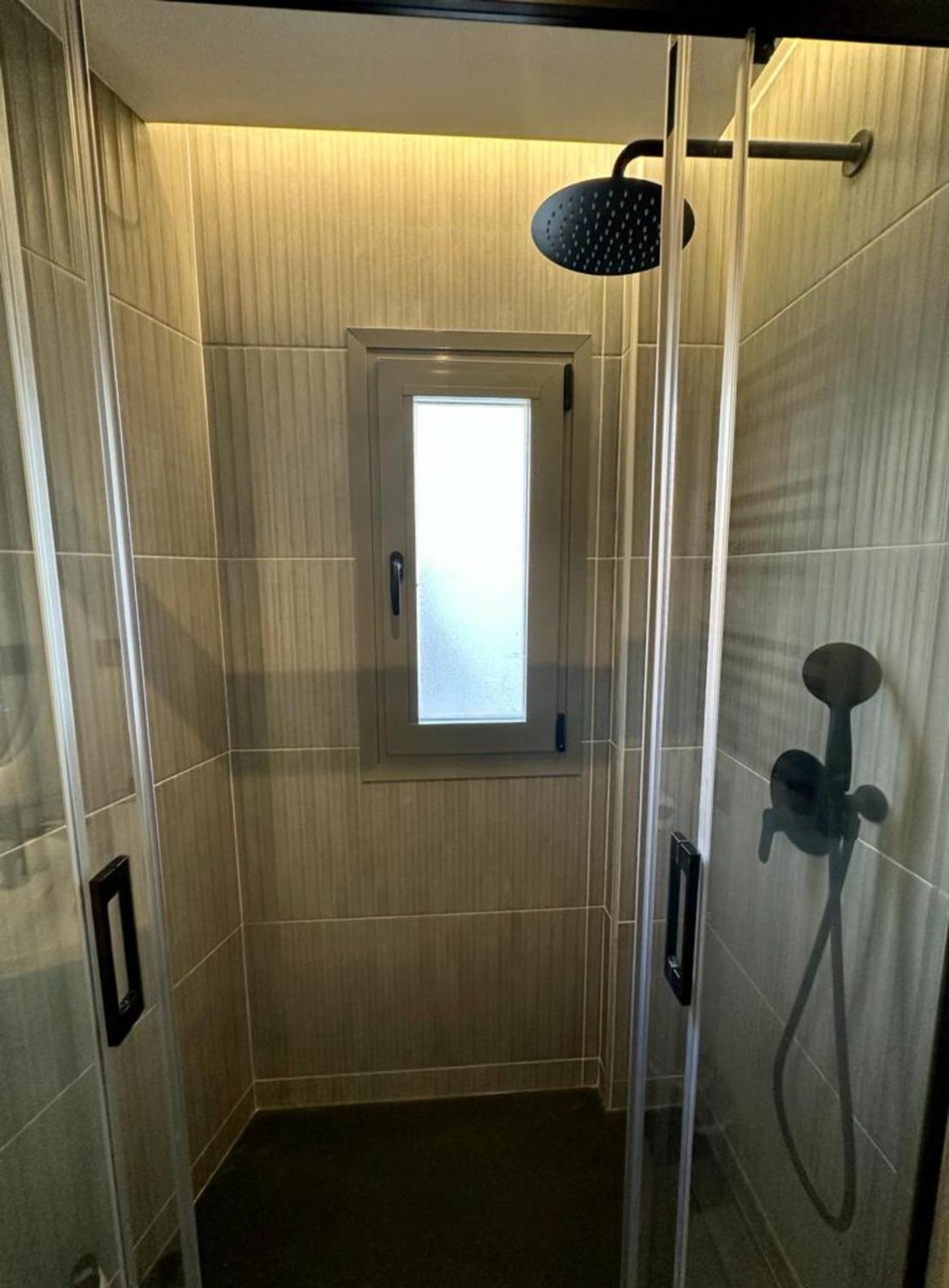 Apartamento De 2hab 5pax En Calle Silva E2 *