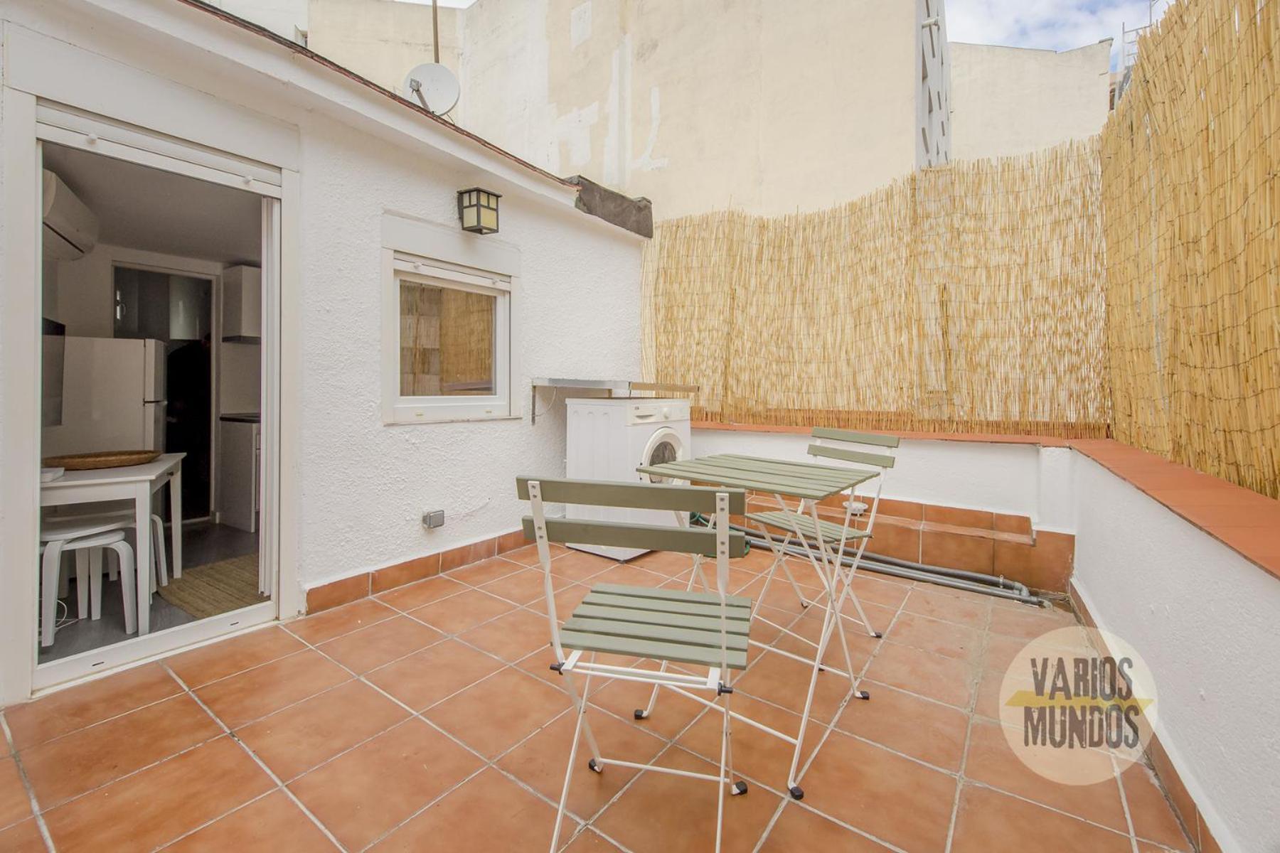 Apartamento Atico Calle Silva 3pax Con Terraza Esquina Con Gran Via E2