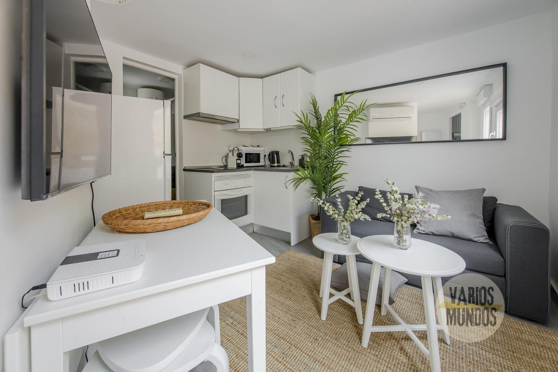 Apartamento Atico Calle Silva 3pax Con Terraza Esquina Con Gran Via E2 *