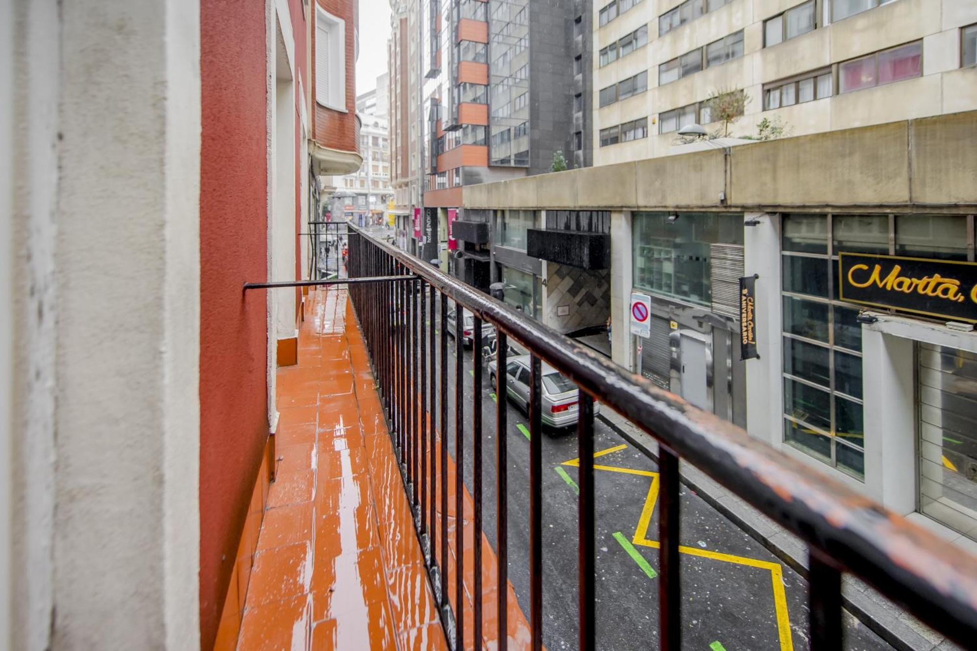 Explora 7, Al Pie De Gran Via E2