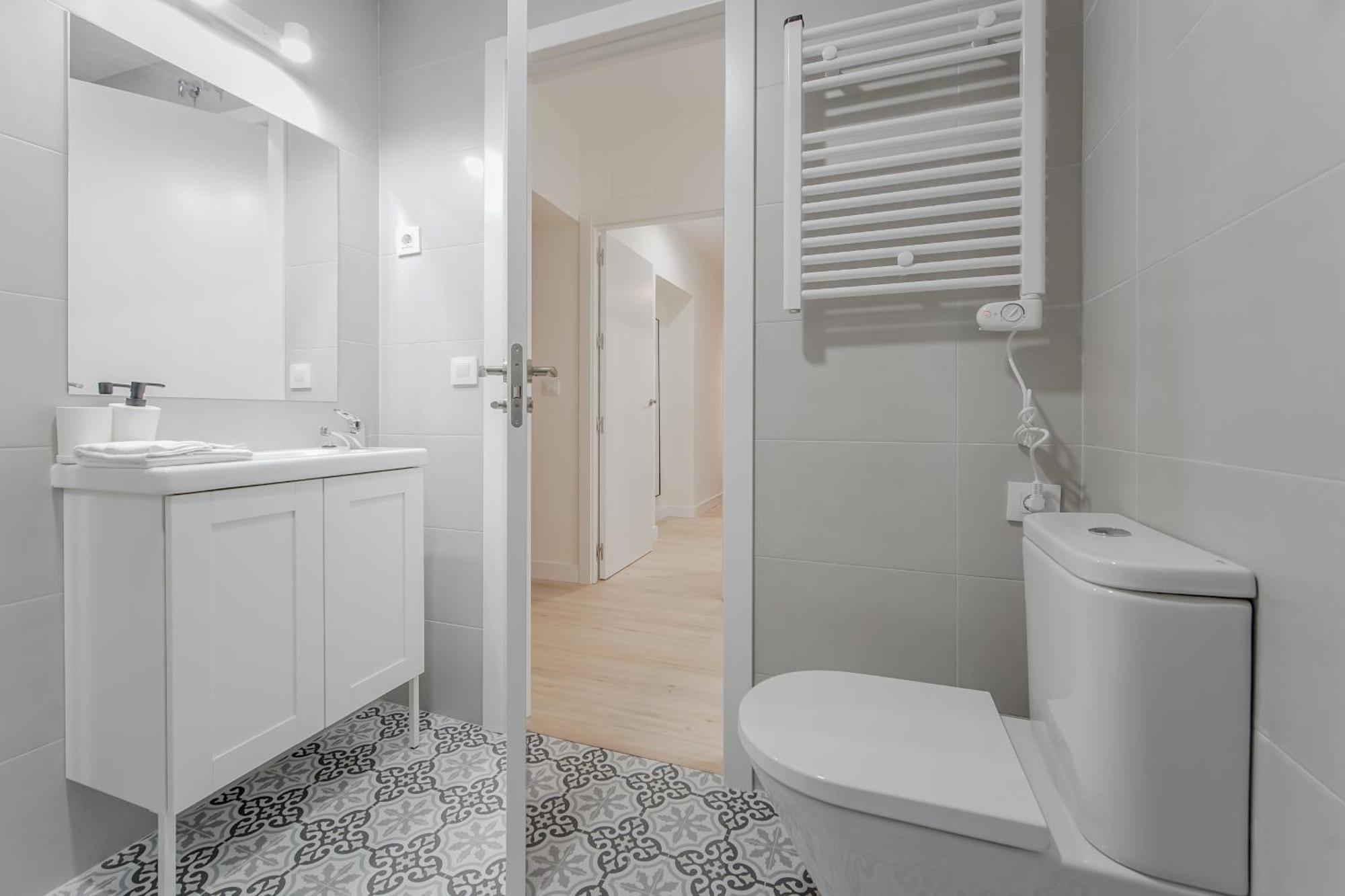 Apartamento Modern 6pax En La Plaza De Tirso-centro E1 Madrid