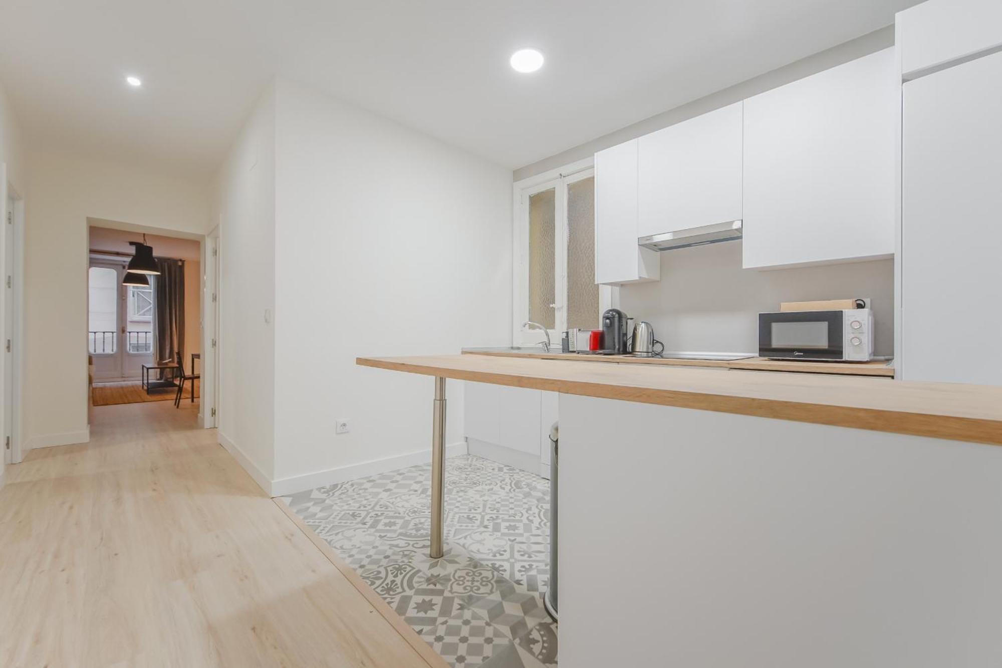 Modern 6pax En La Plaza De Tirso-centro E1