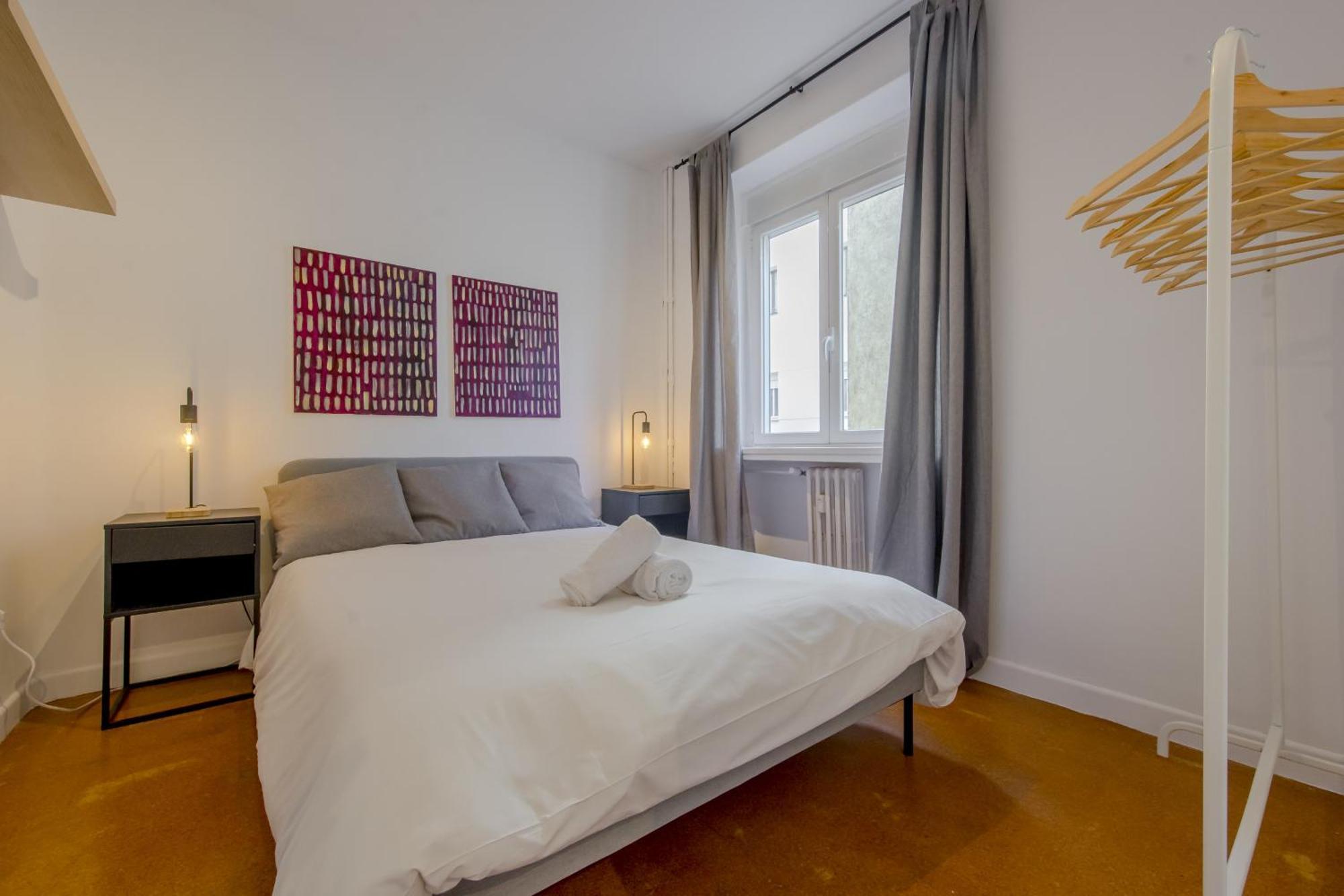 Apartamento Classic 7pax En La Latina-centro De Madrid