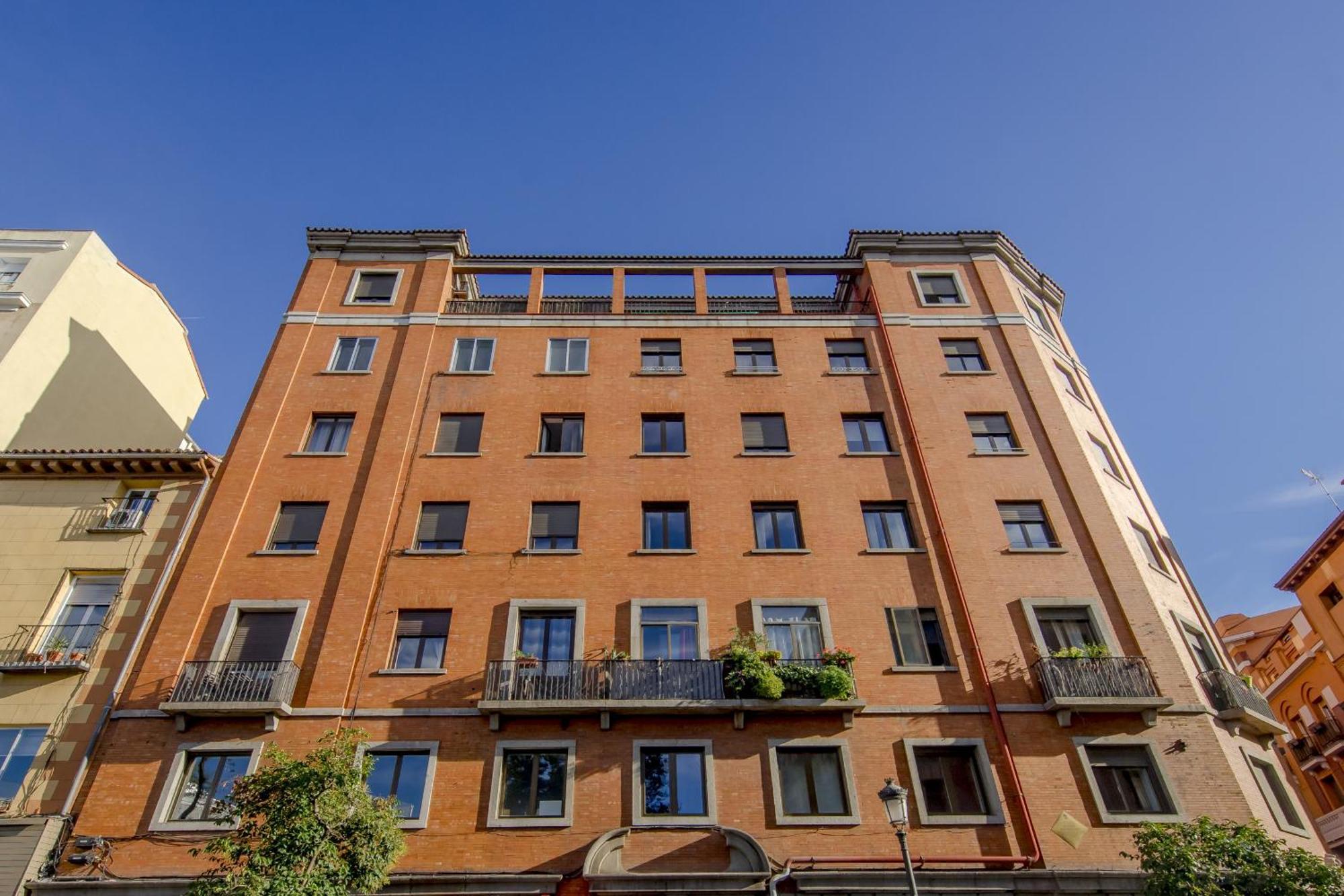 Classic 7pax En La Latina-centro De *