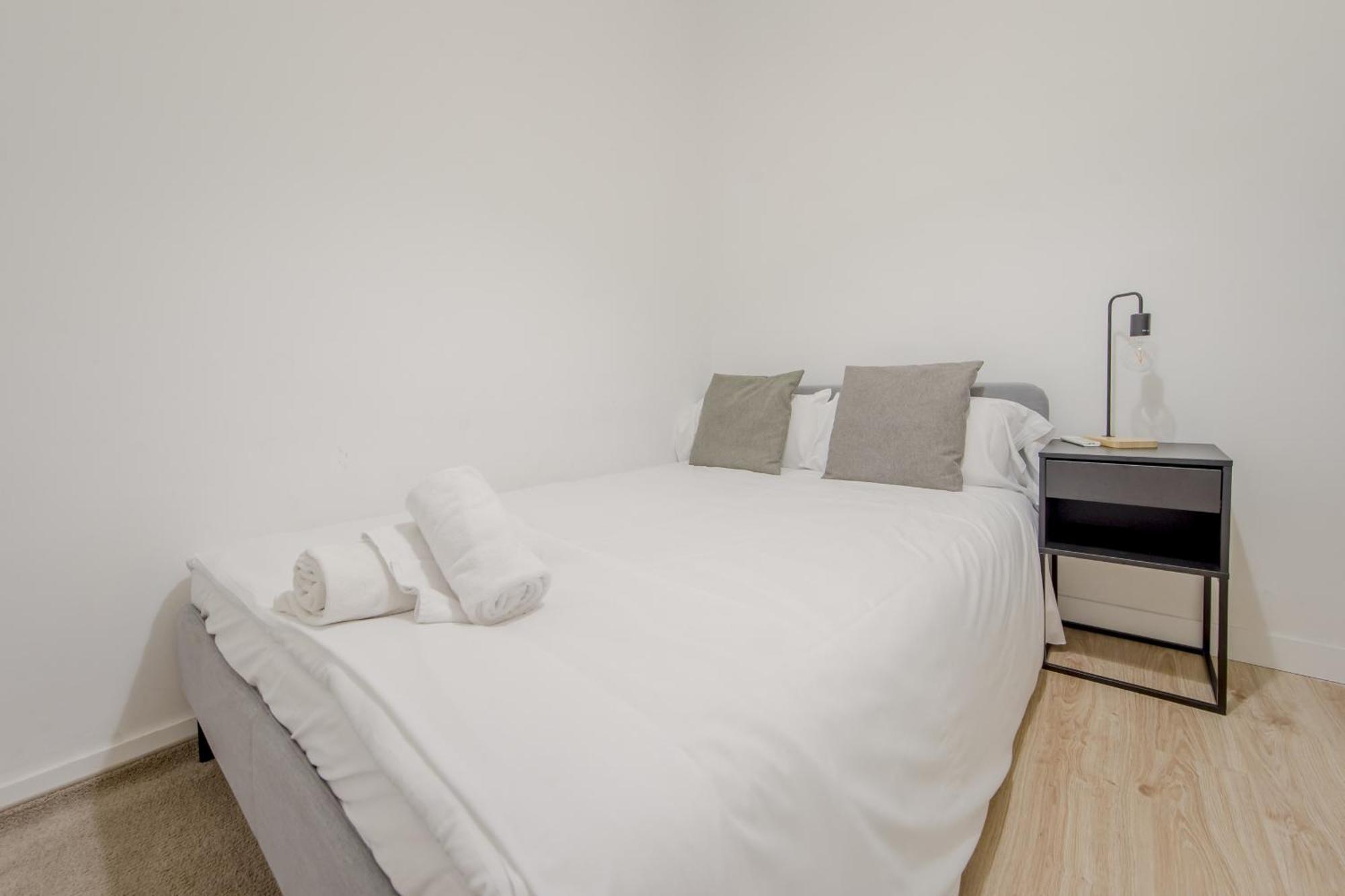 Apartment Premium 9pax En Calle Olmo - Centro De E1
