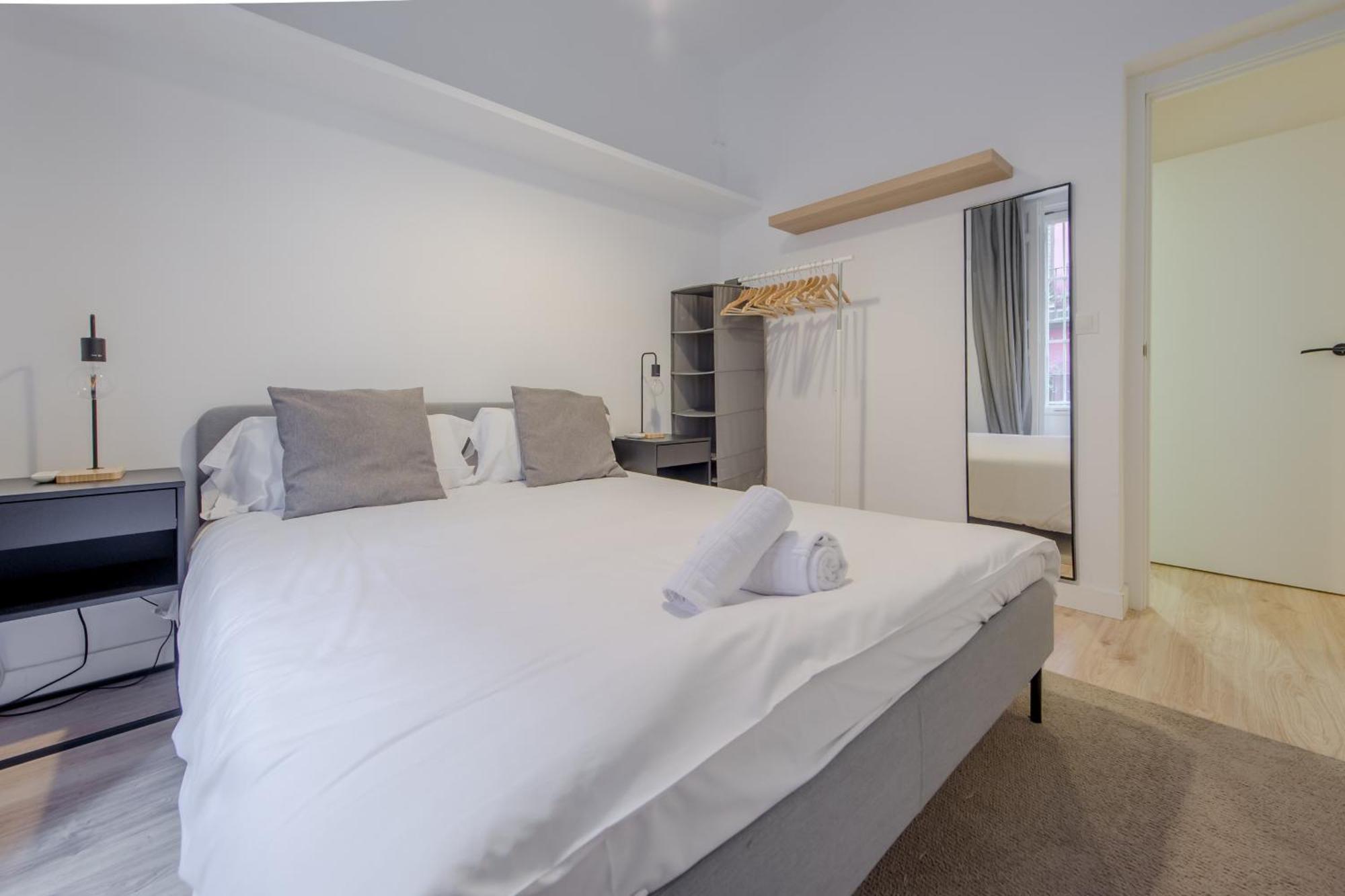 Premium 9pax En Calle Olmo - Centro De E1 Apartment