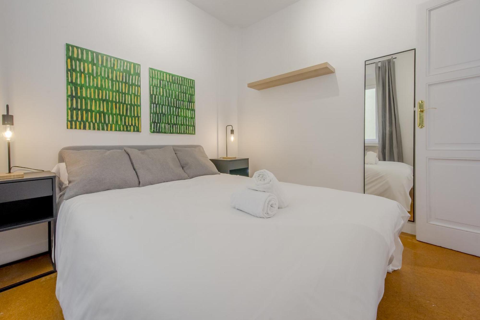 Apartamento Classic 7pax En La Latina-centro De *