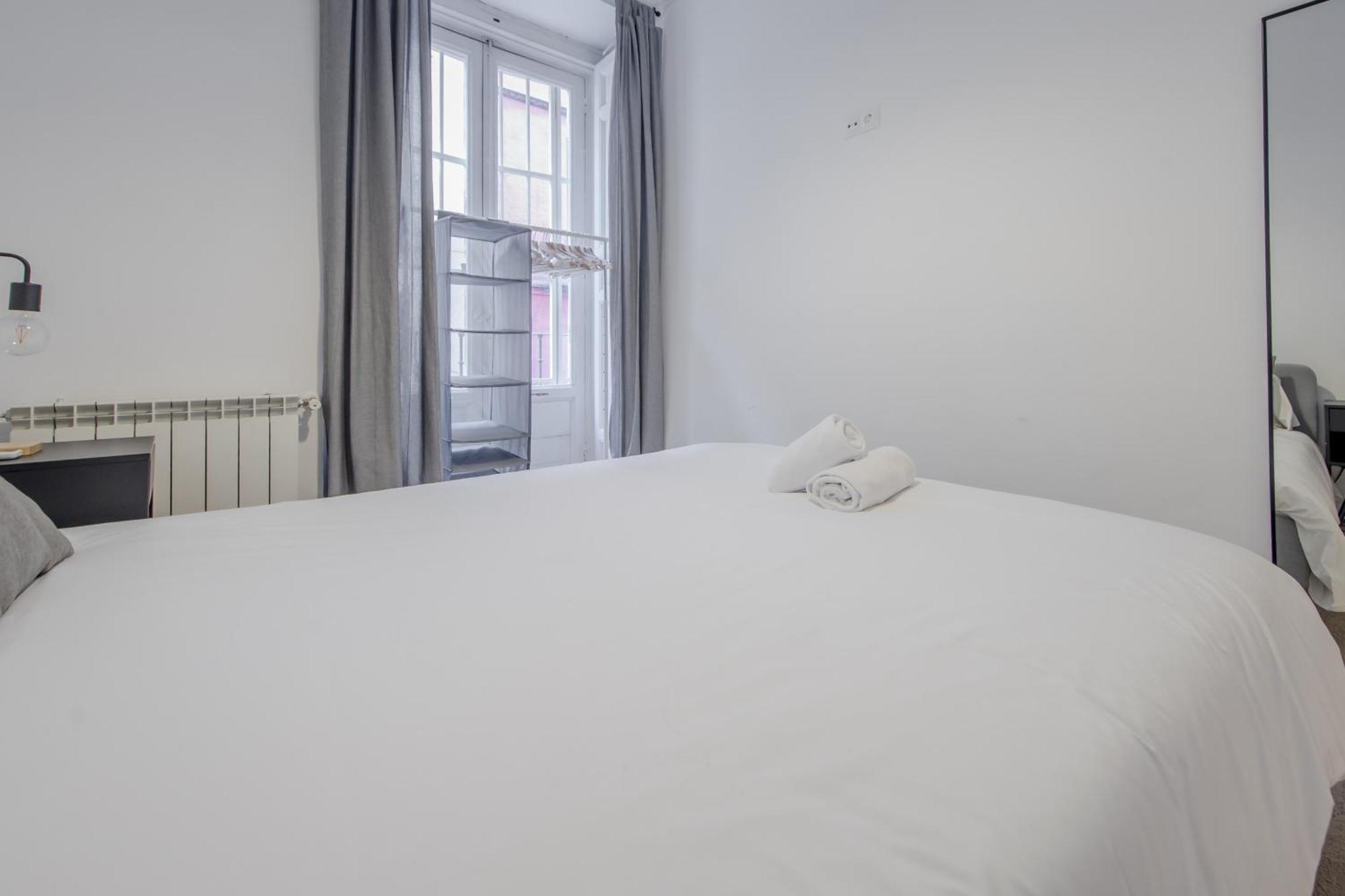 Apartment Premium 9pax En Calle Olmo - Centro De E1