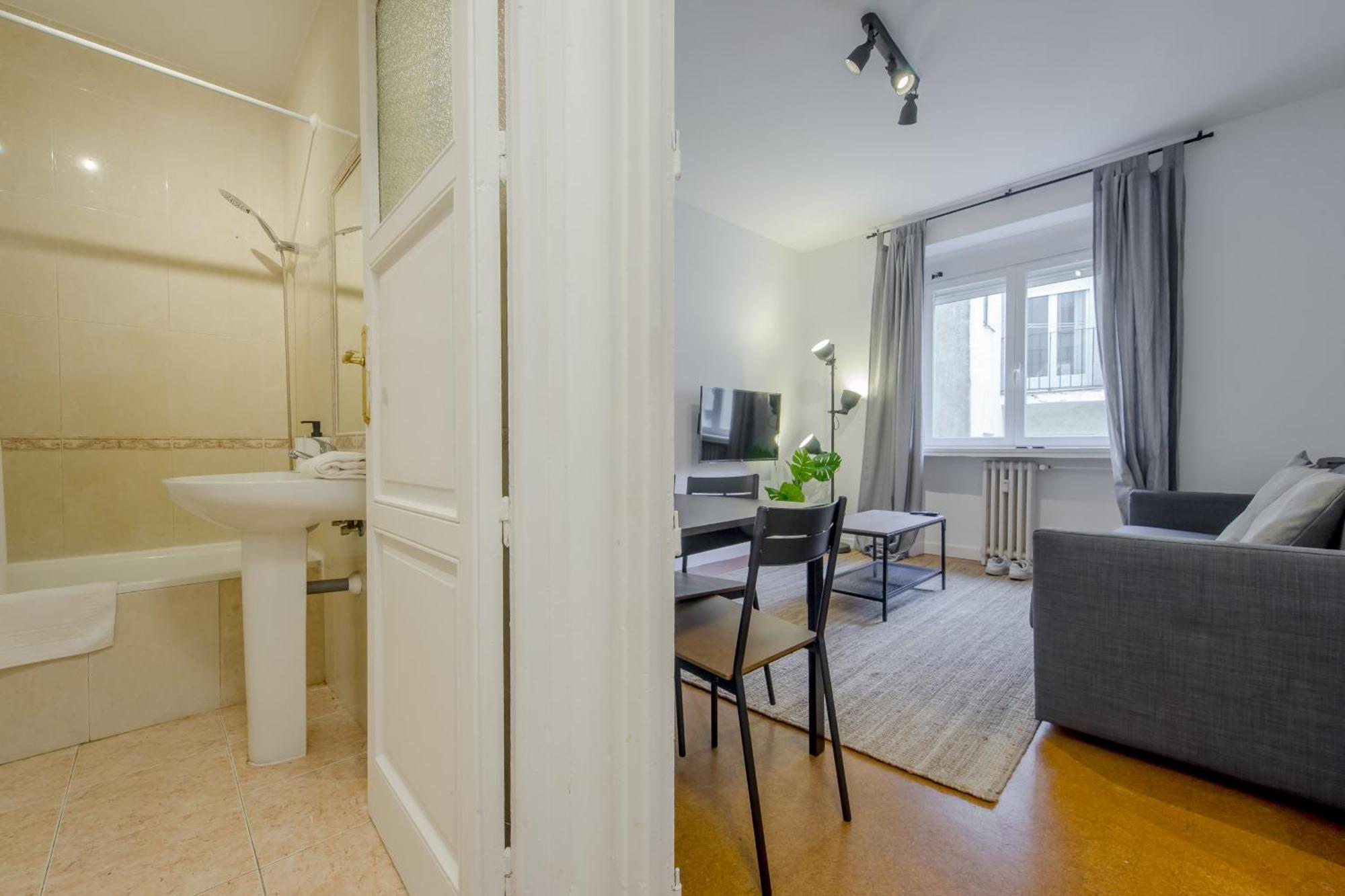 Apartamento Classic 7pax En La Latina-centro De *
