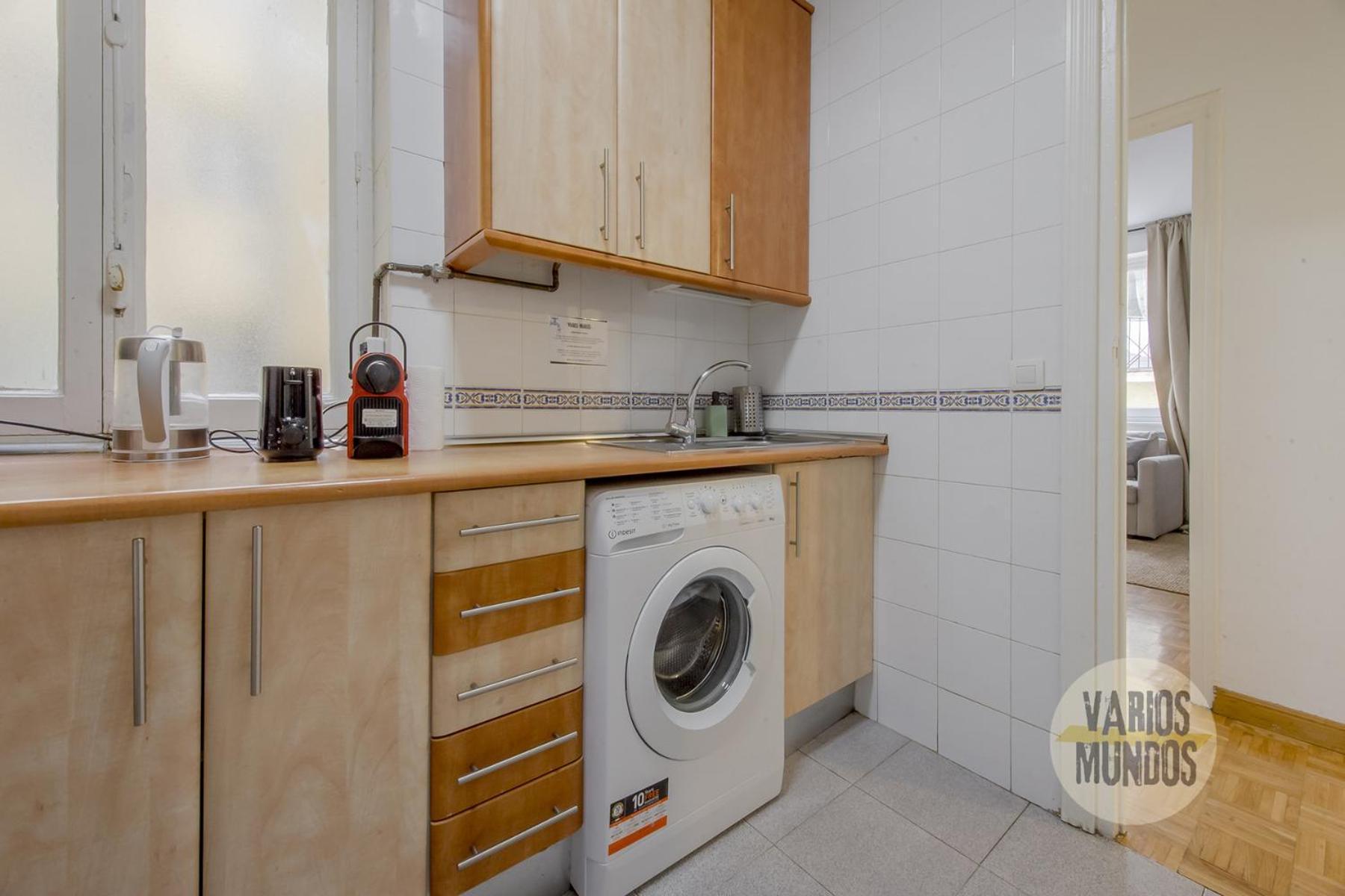 Apartment Centrico Apt En La Calle Toledo 77 Madrid
