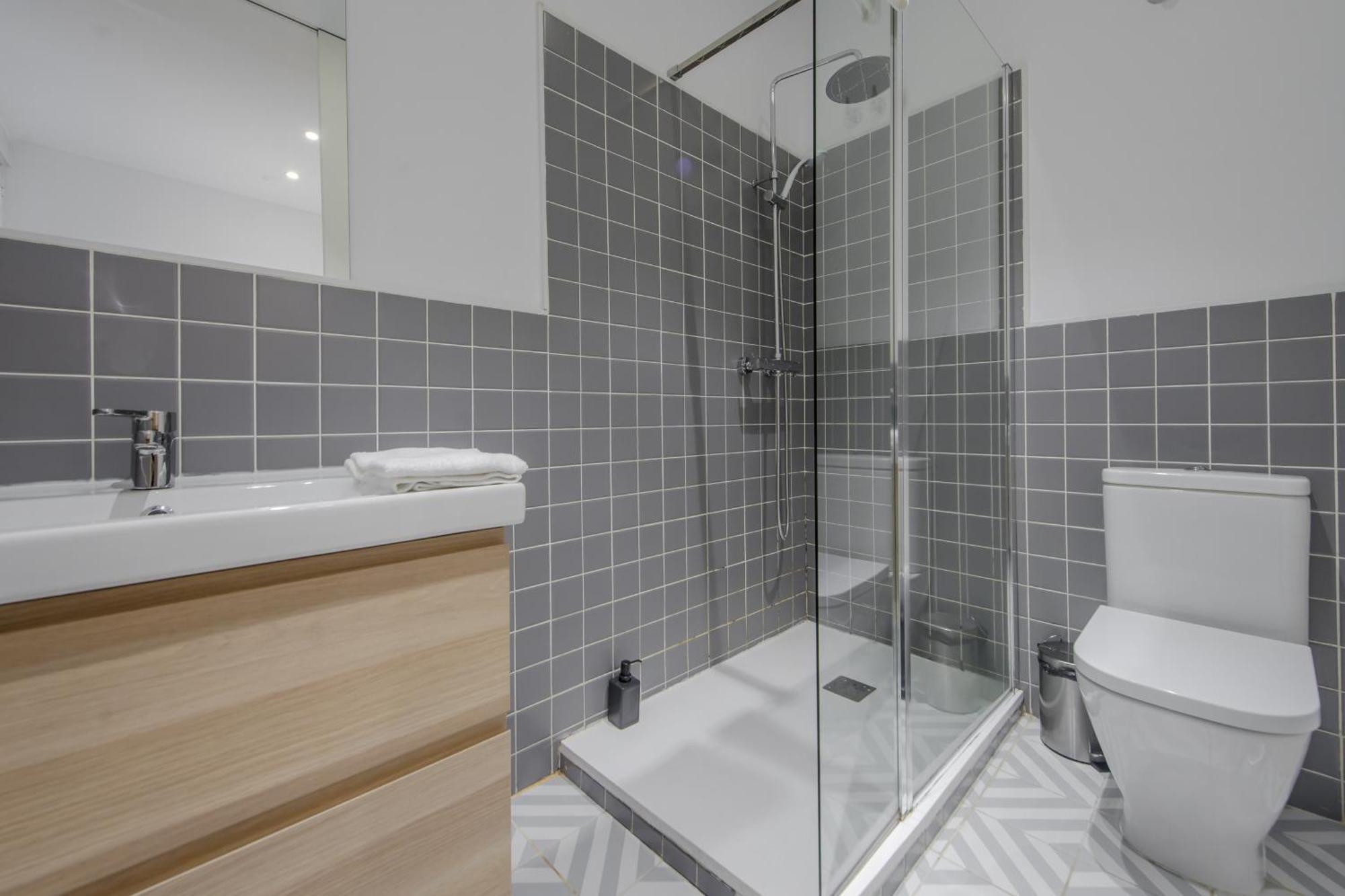 Modern 7pax En Chamberi-ponzano Madrid