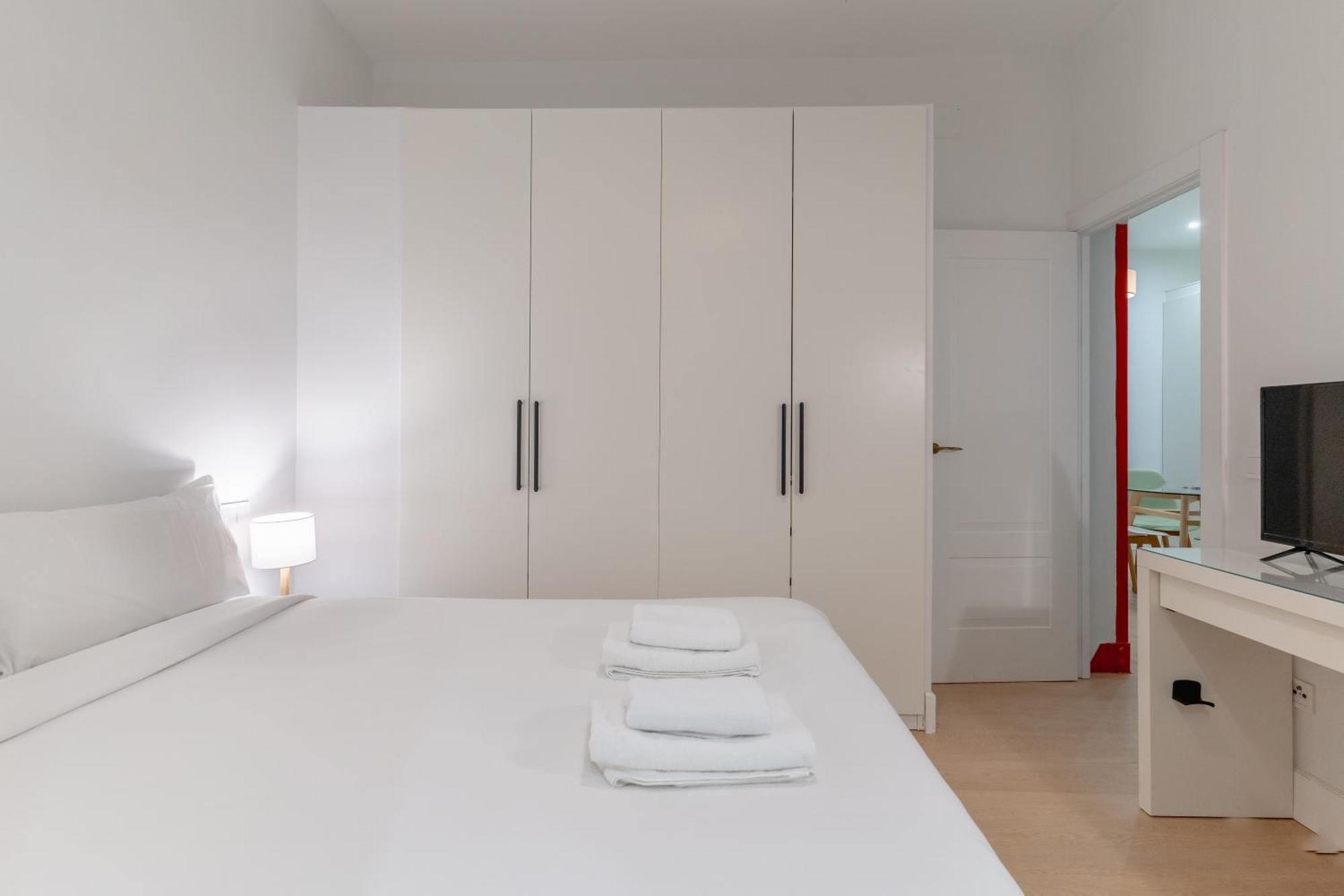 Cozy And Central-1bd 1bth- Cortes