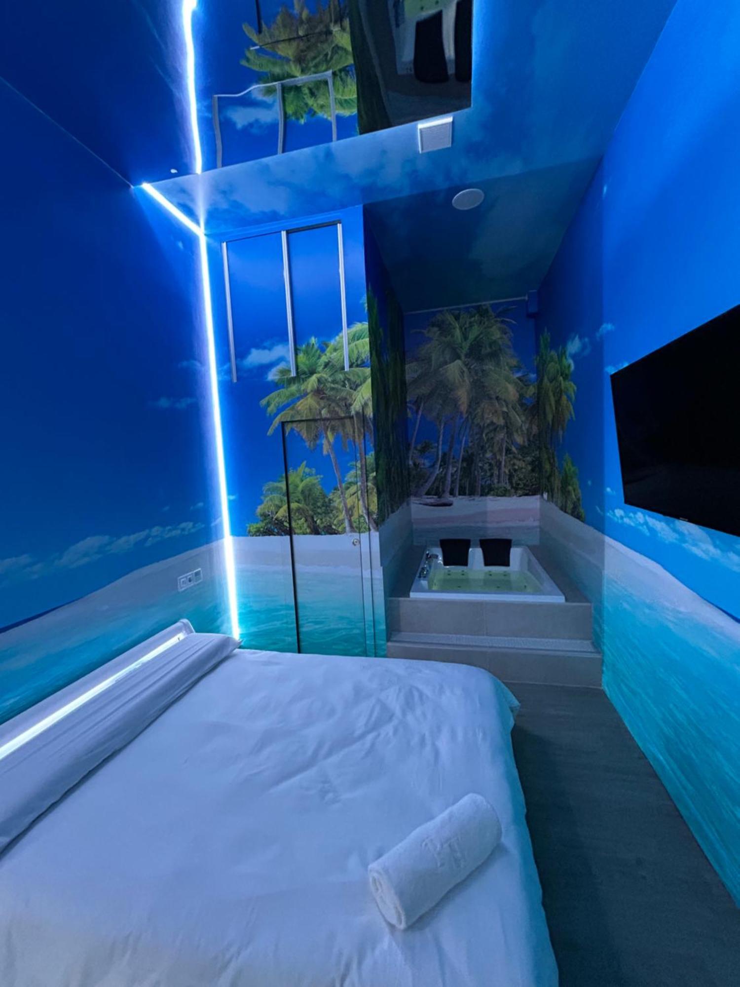 Con Jacuzzi Y Bano Privado * Madrid