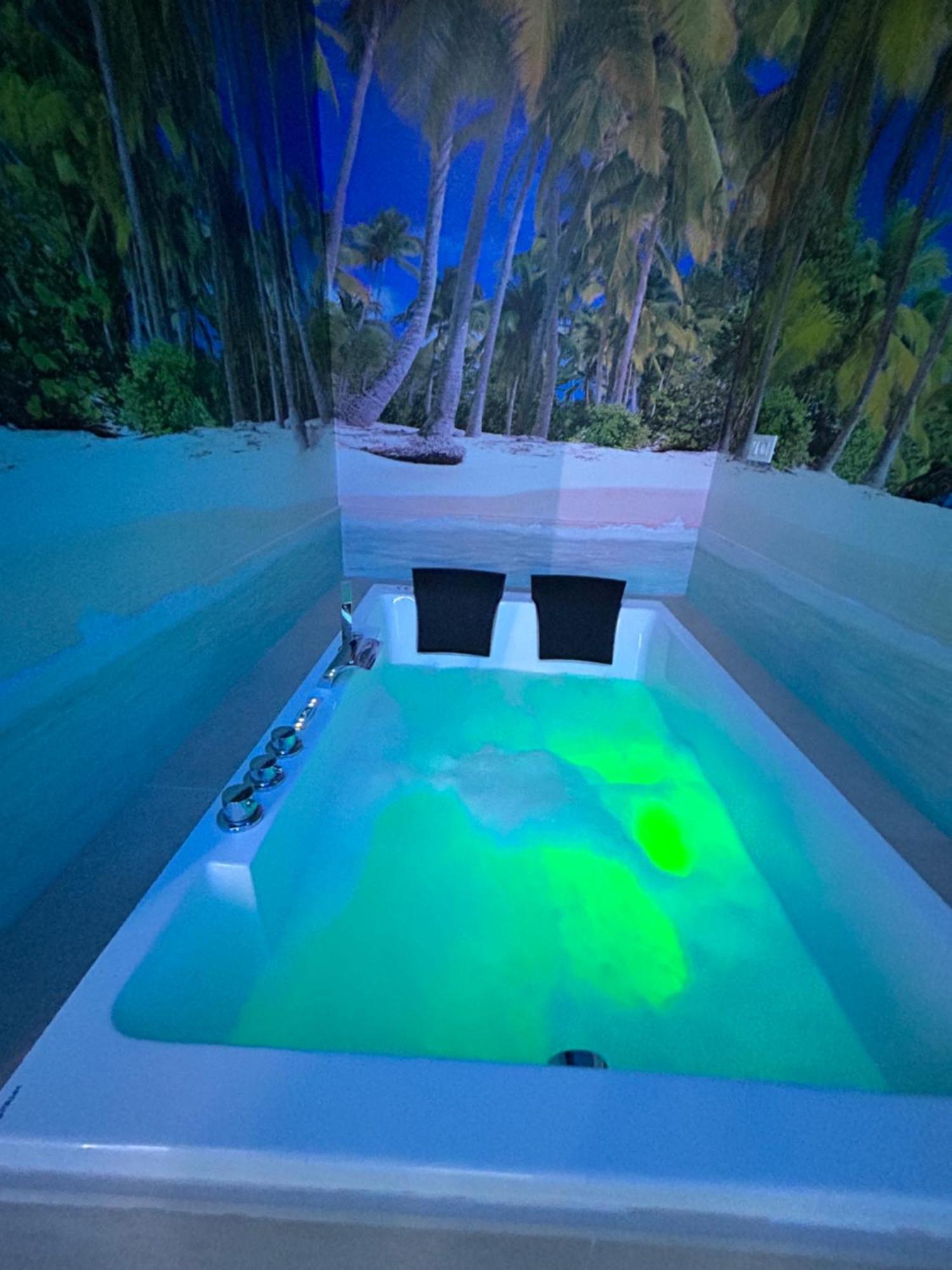 Con Jacuzzi Y Bano Privado Madrid