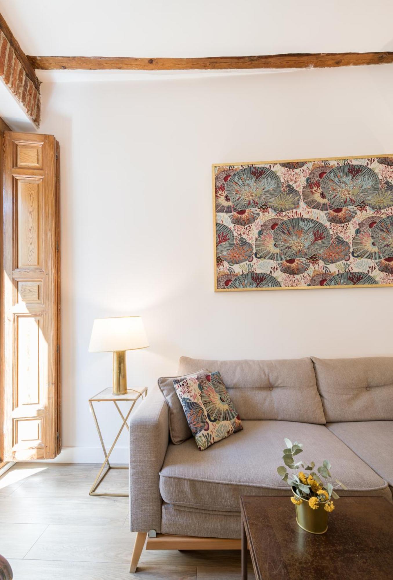 Prado Santa Ana 2bd/2ba Apartamento *