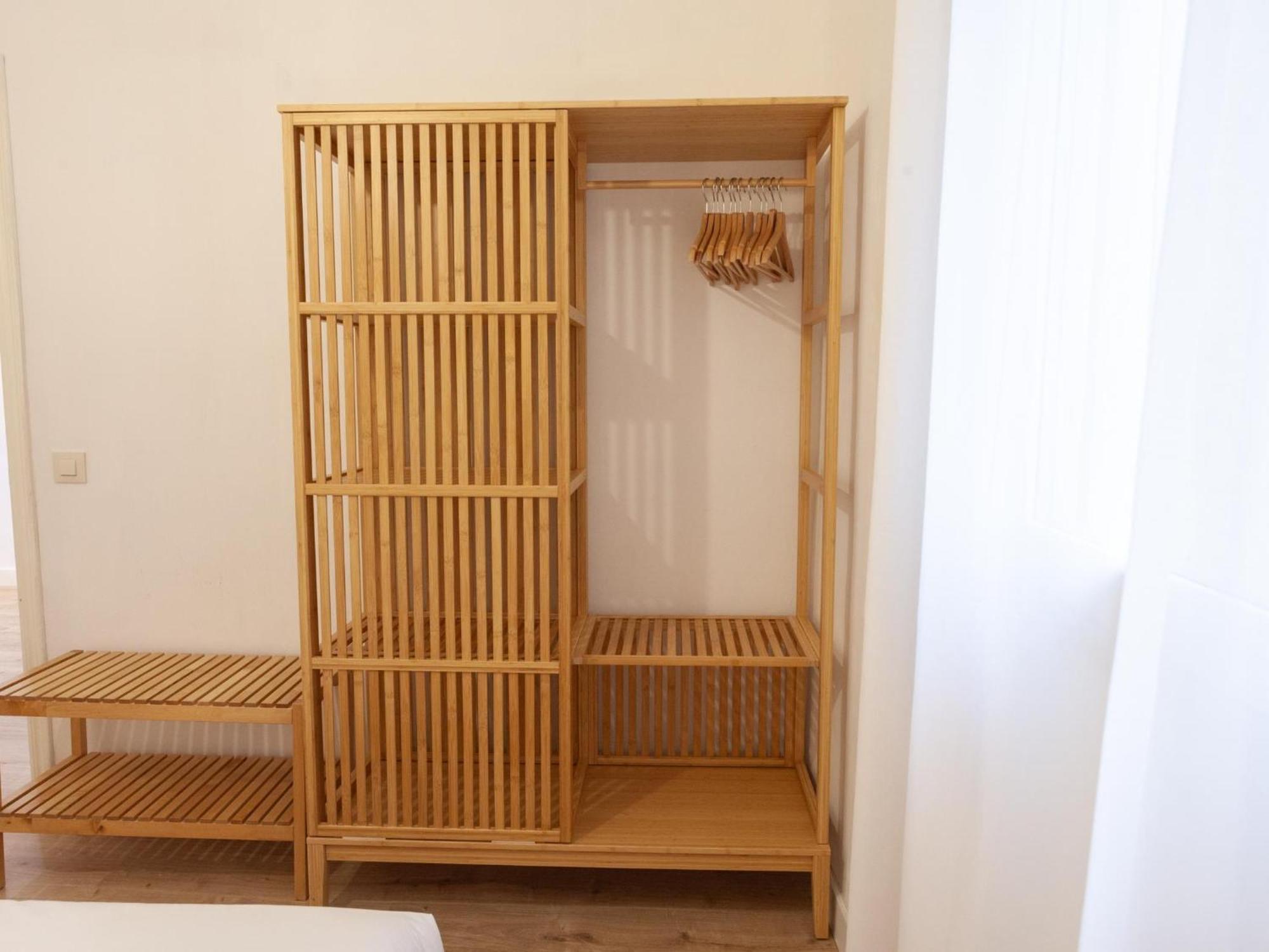Apartamento Enorme Y Acogedor Piso En La Puerta Del Sol *