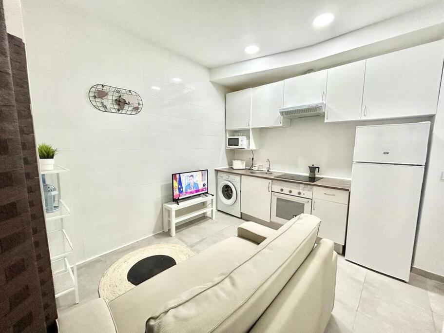 Apartamento Metro Avenida De America 01 *