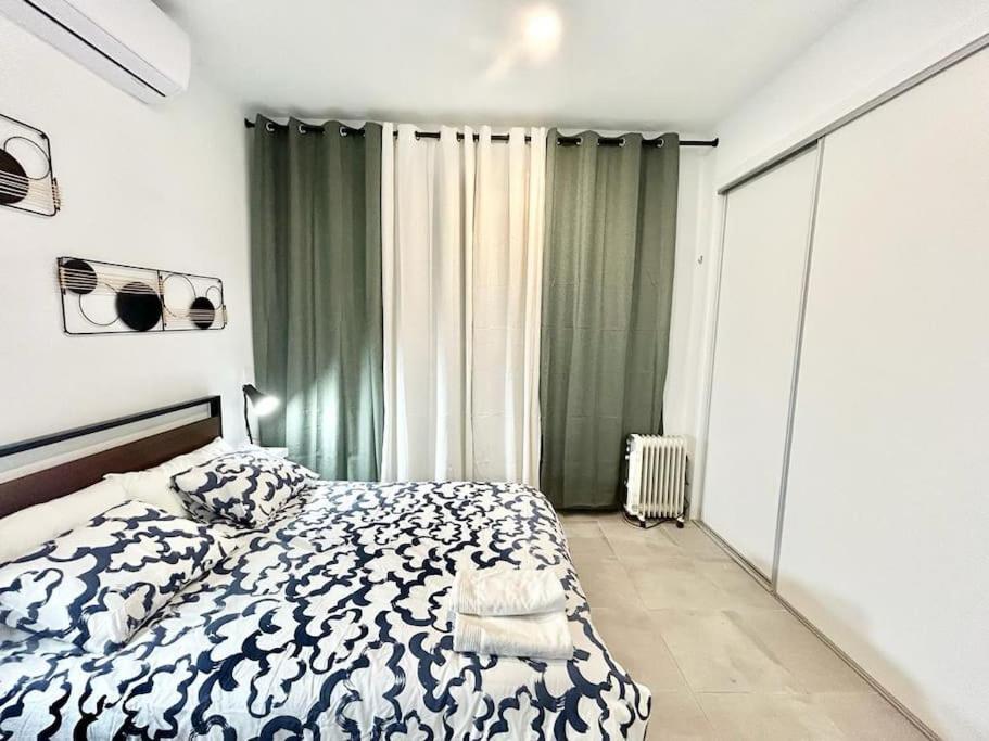 Apartamento Metro Avenida De America 01 *