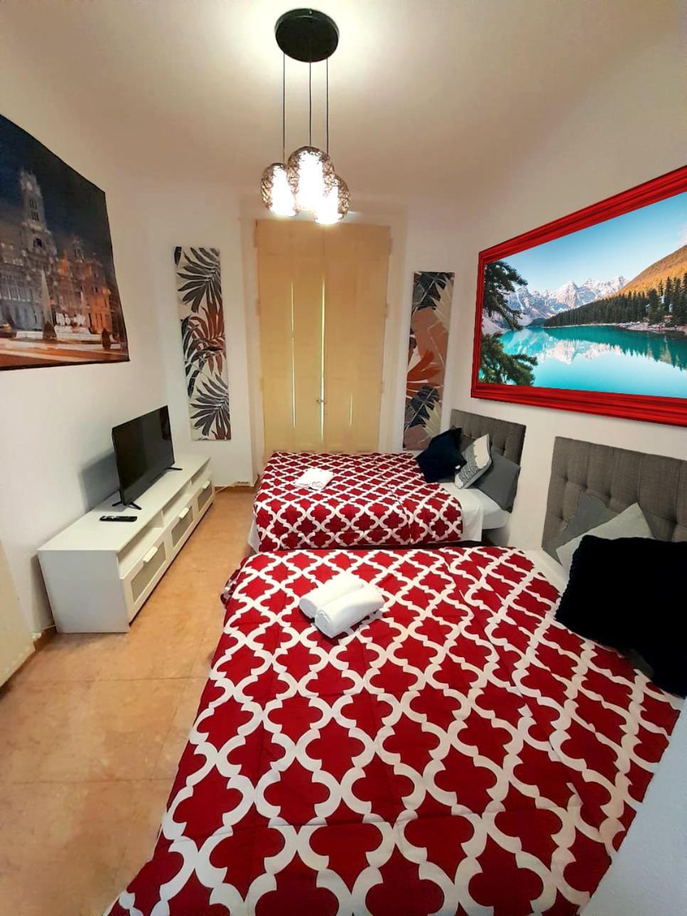 Bed and breakfast Sol Montera & Parking Tph Madrid