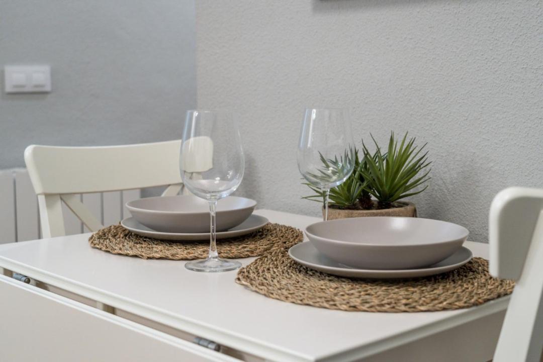 Apartamento Wide & Modern- 3bd 1bth- Delicias Madrid