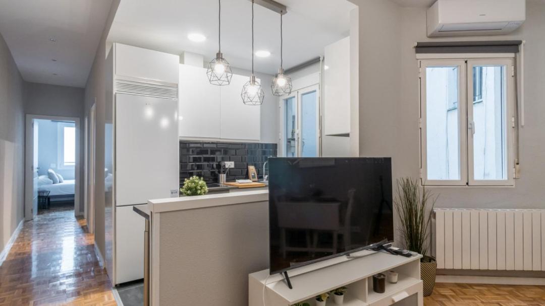 Apartamento Wide & Modern- 3bd 1bth- Delicias
