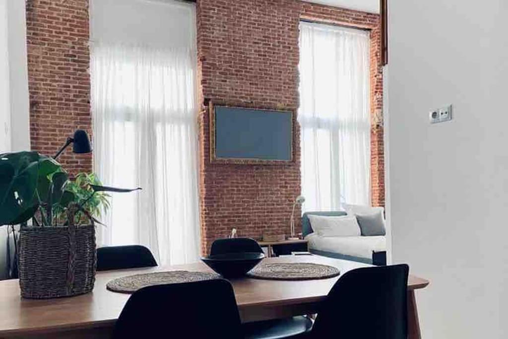 Apartamento Unique Nyc Style Loft In The Heart Of