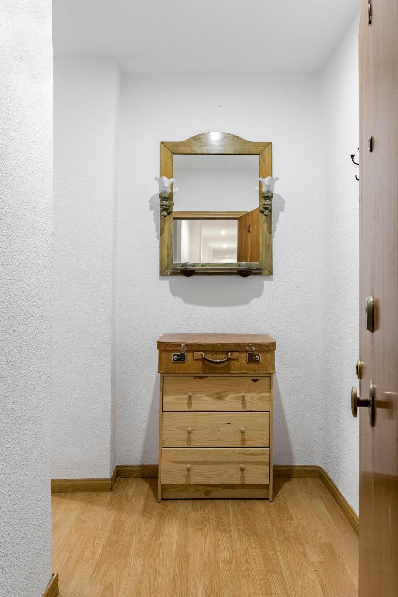 Apartamento Precioso Piso En El Rastro By Bebalmy Madrid