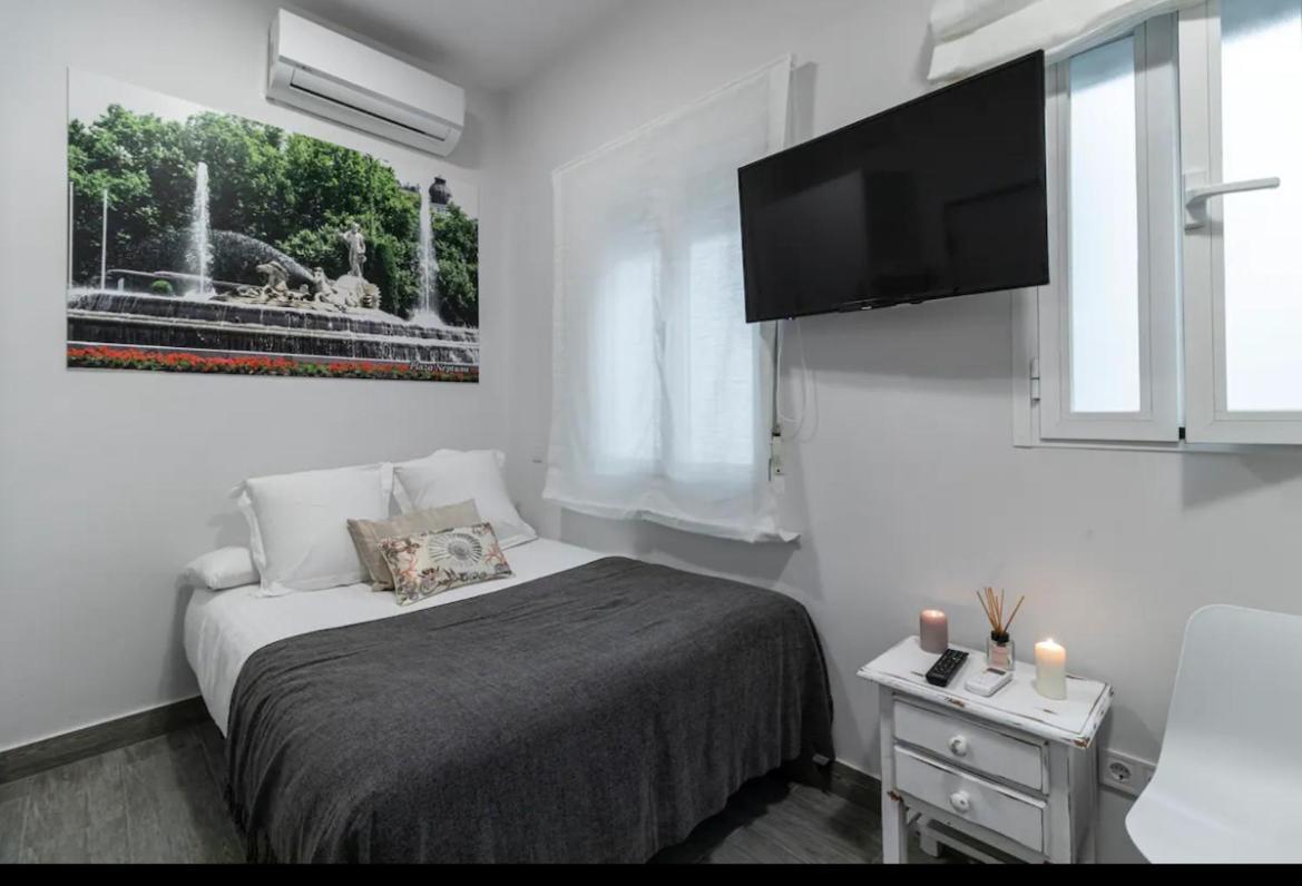 Estudio Plaza Neptuno Apartamento *