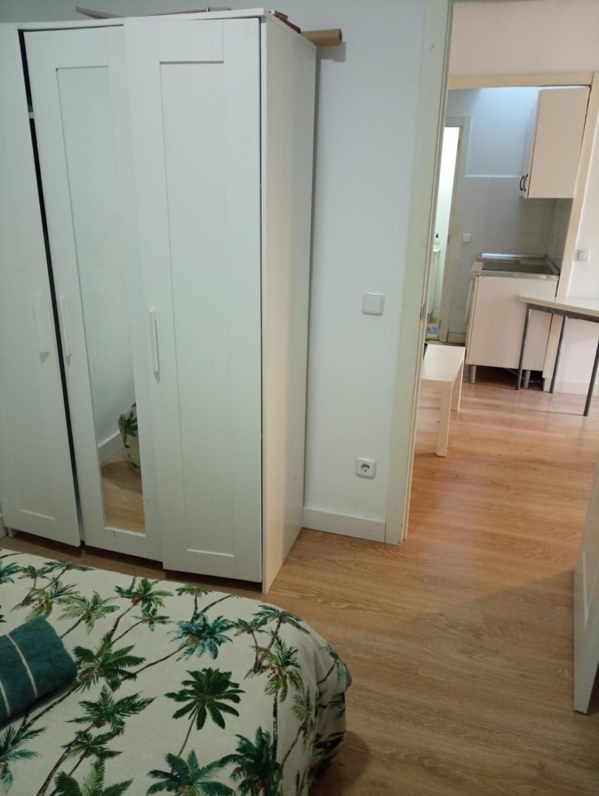 Piso 3 Junto Al Metro Nueva Numancia, A 15 Min De Sol En Metro Apartamento
