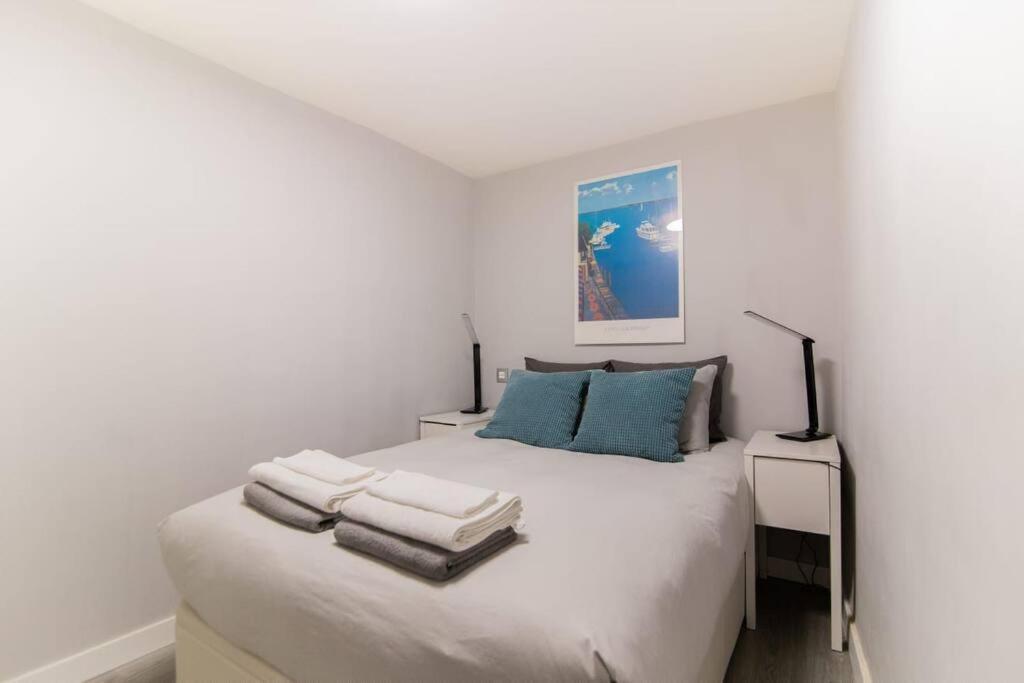 Cozy In The Heart Of Madrid.m31 *
