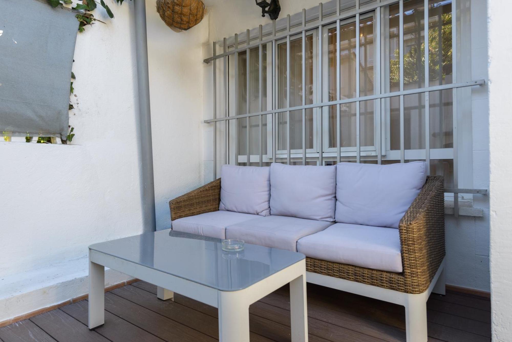 Sabadell Calle, Casa Familiar De 3 Con Terraza Junto Metro Fuencarral *