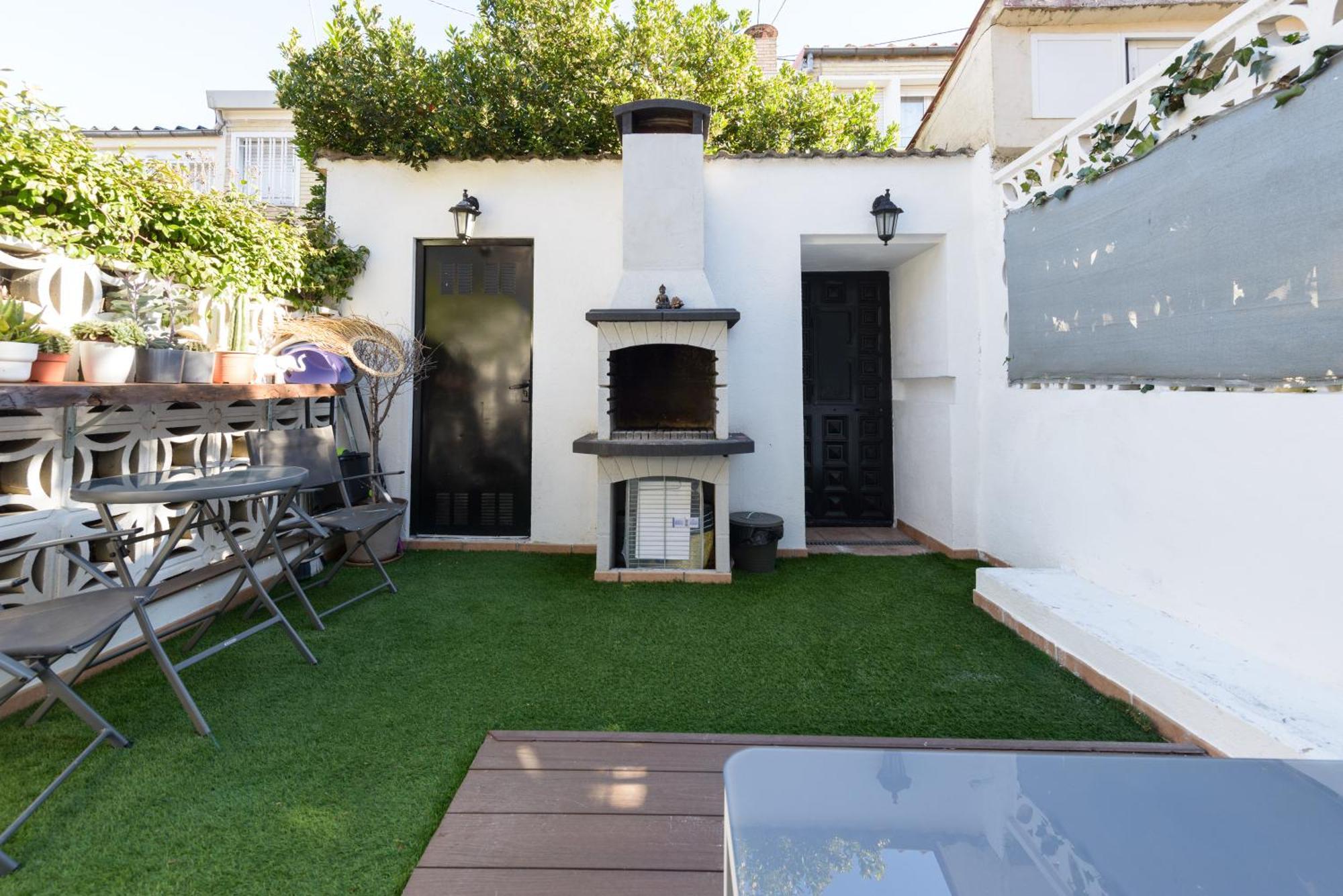 Apartment Sabadell Calle, Casa Familiar De 3 Con Terraza Junto Metro Fuencarral *