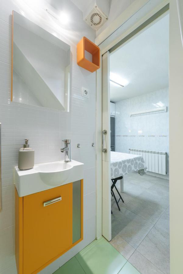 Apartment Sabadell Calle, Casa Familiar De 3 Con Terraza Junto Metro Fuencarral