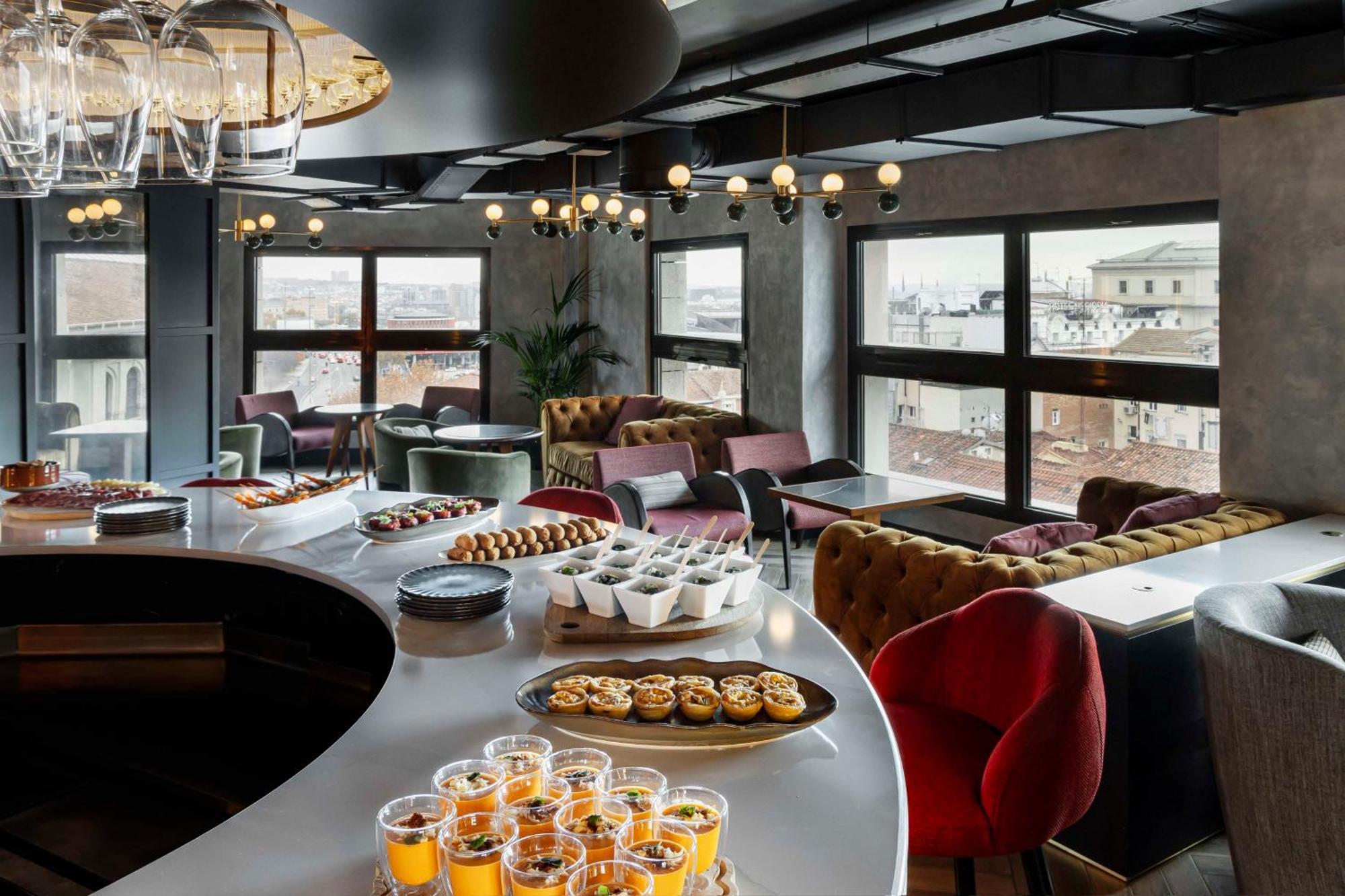 Radisson Red 4* Madrid