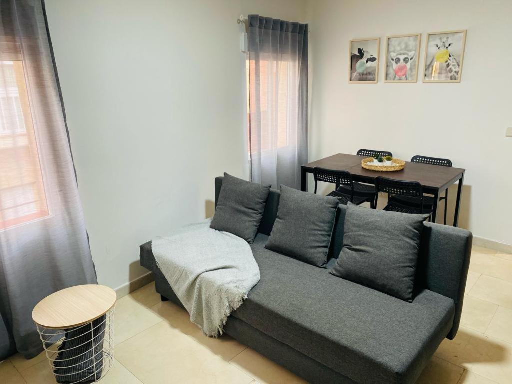 Apartamento Apartamento 3p Mendivil Centro Madrid