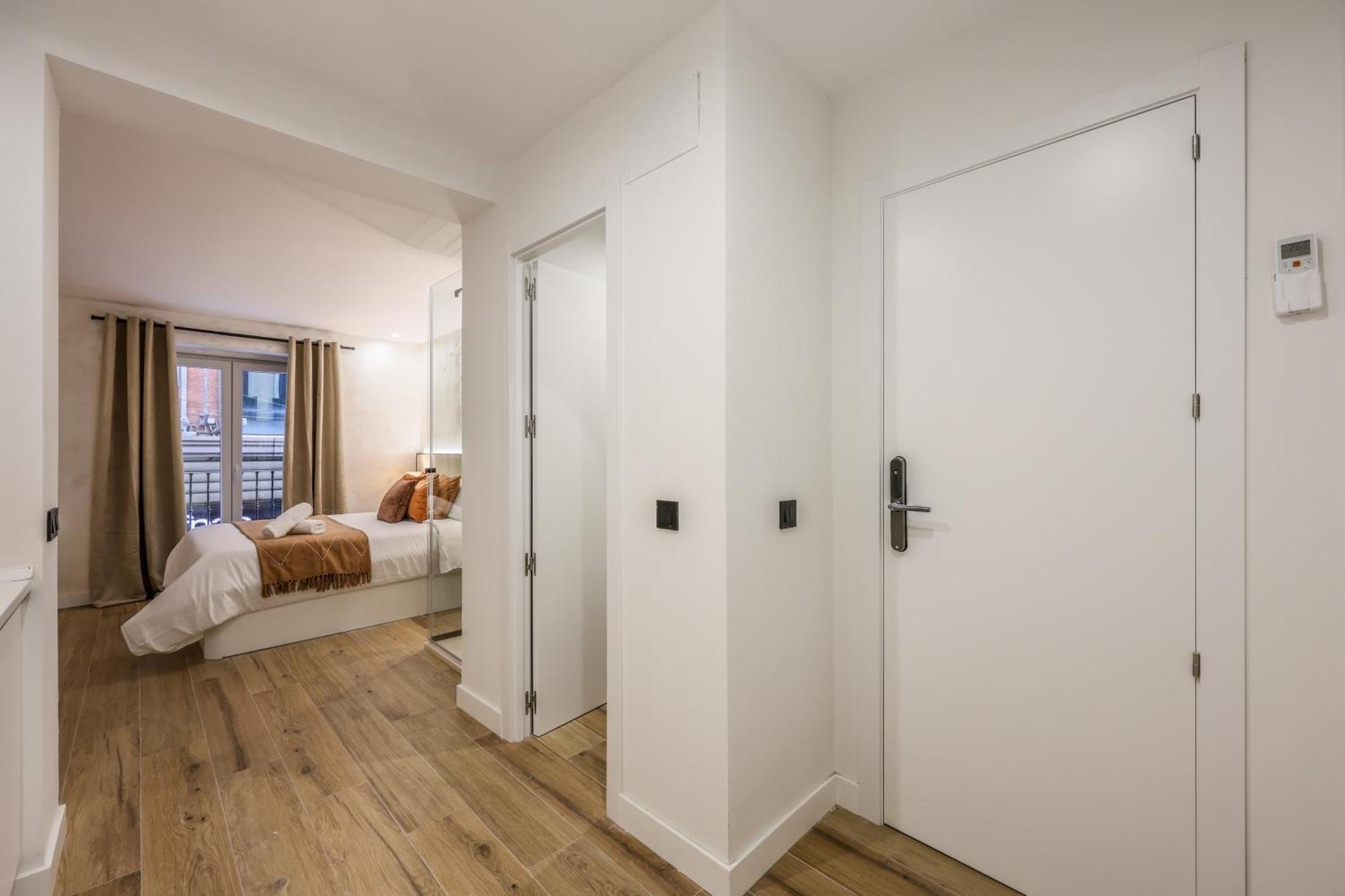 Apartamento Asequible A Pasos De Callao, Mid Term Madrid