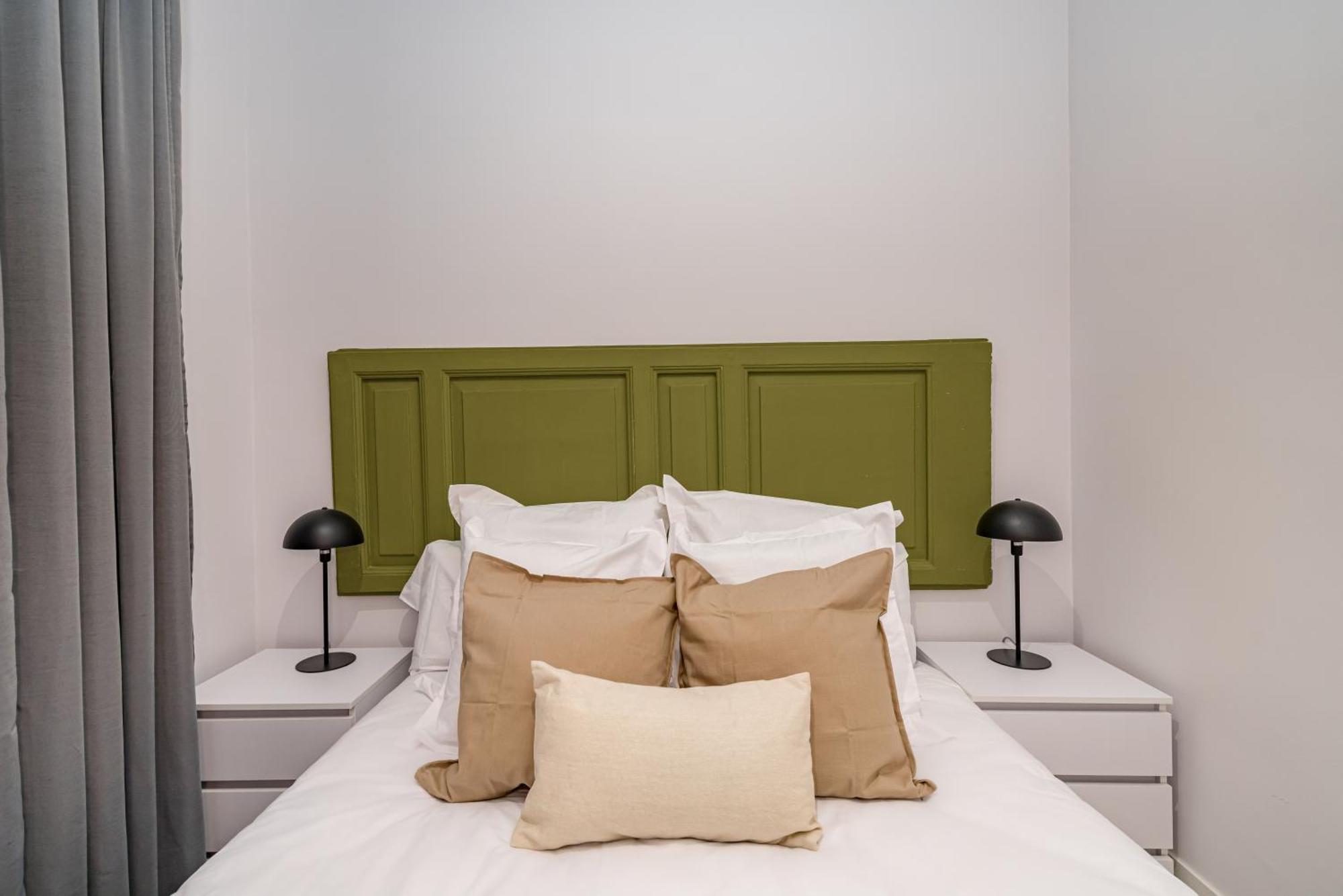 Lalatina Ii Calle Almendro 3br 2bh *